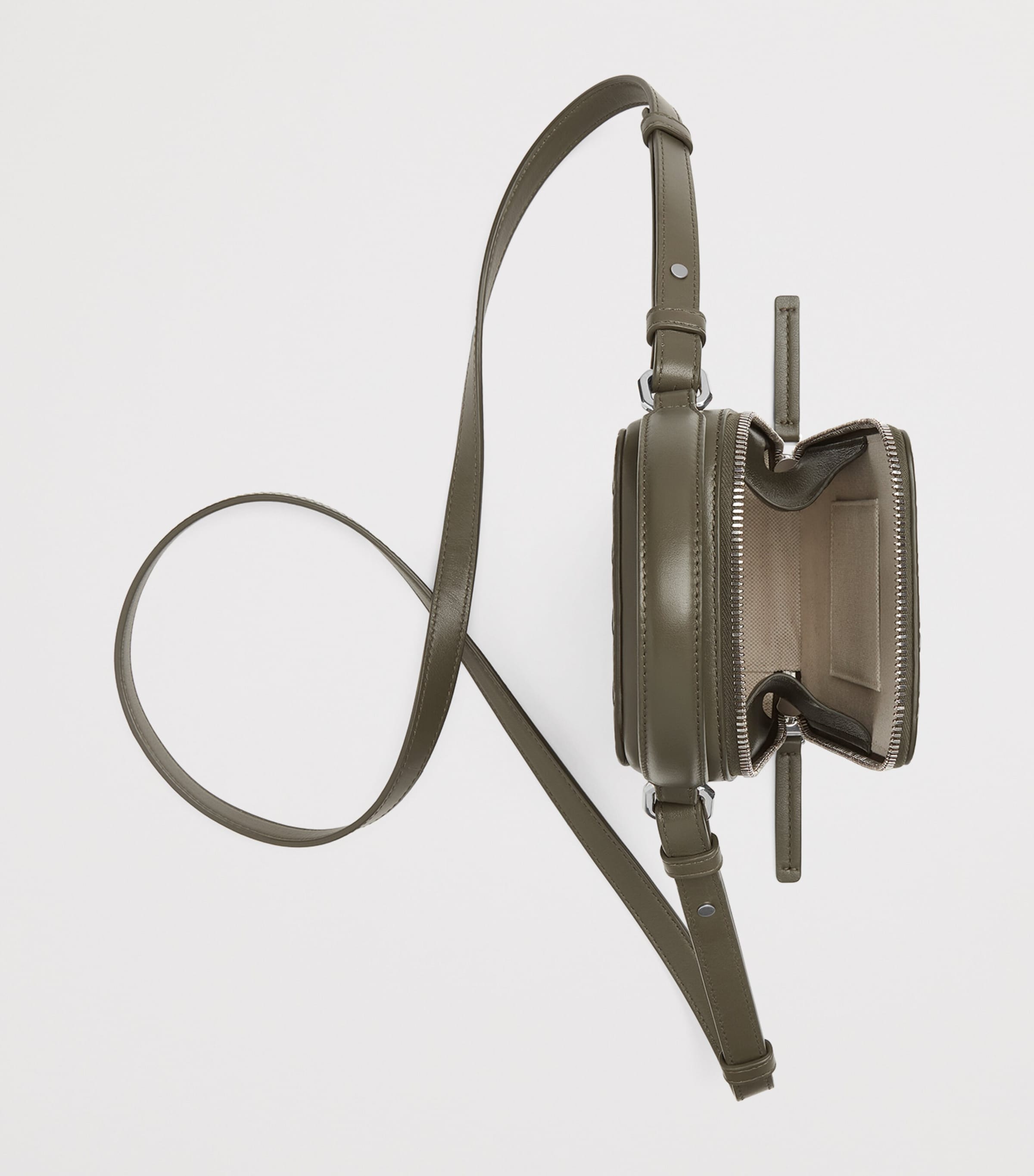 Intrecciato Leather Getaway Phone Pouch 3227 Image 5