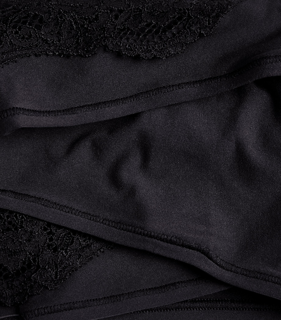 Lace-Trim Fits Everybody Dipped Thong ONYX Image 4