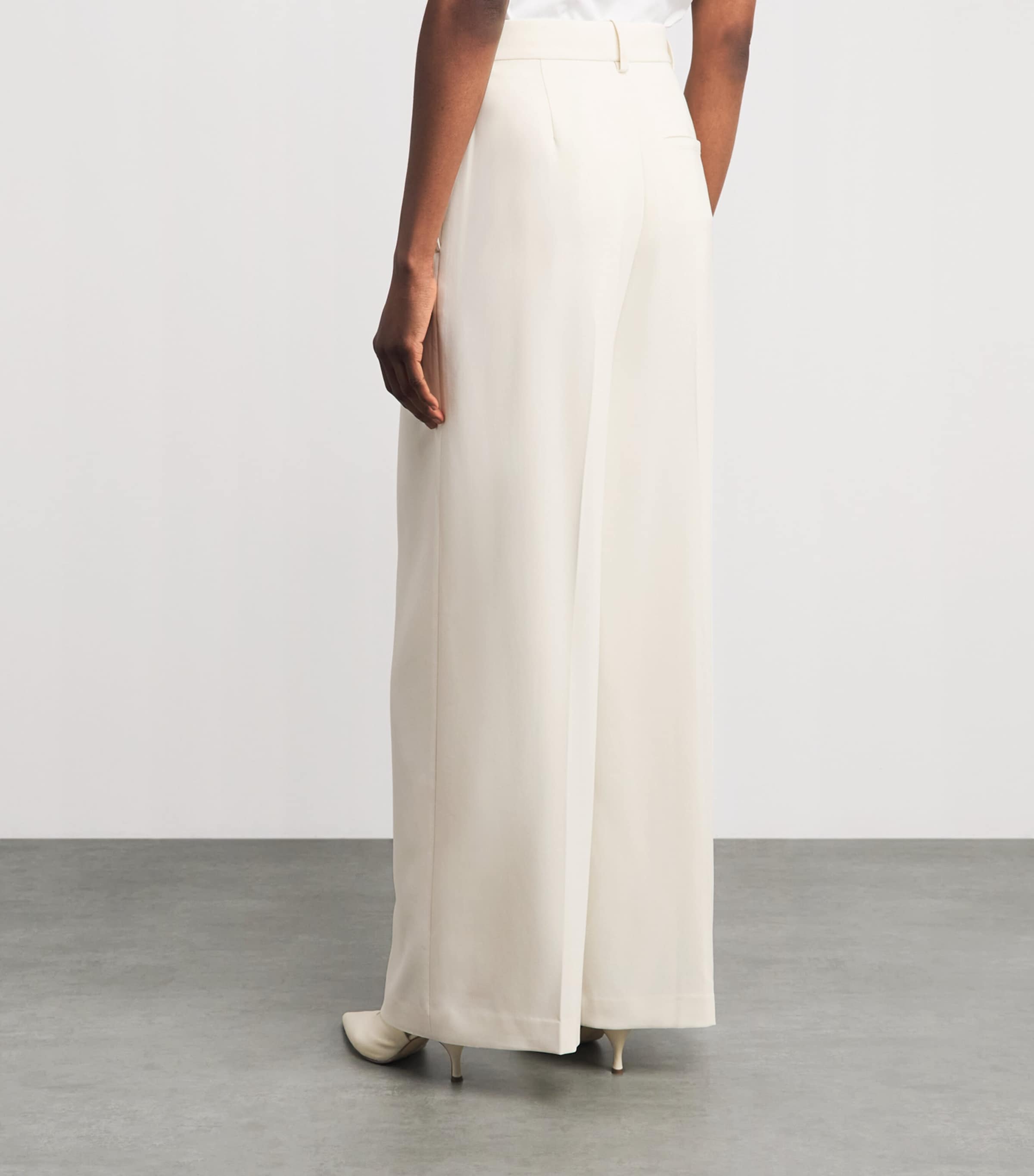 Theory Womens Admiral Crepe Wide-Leg Trousers Rice Image 5