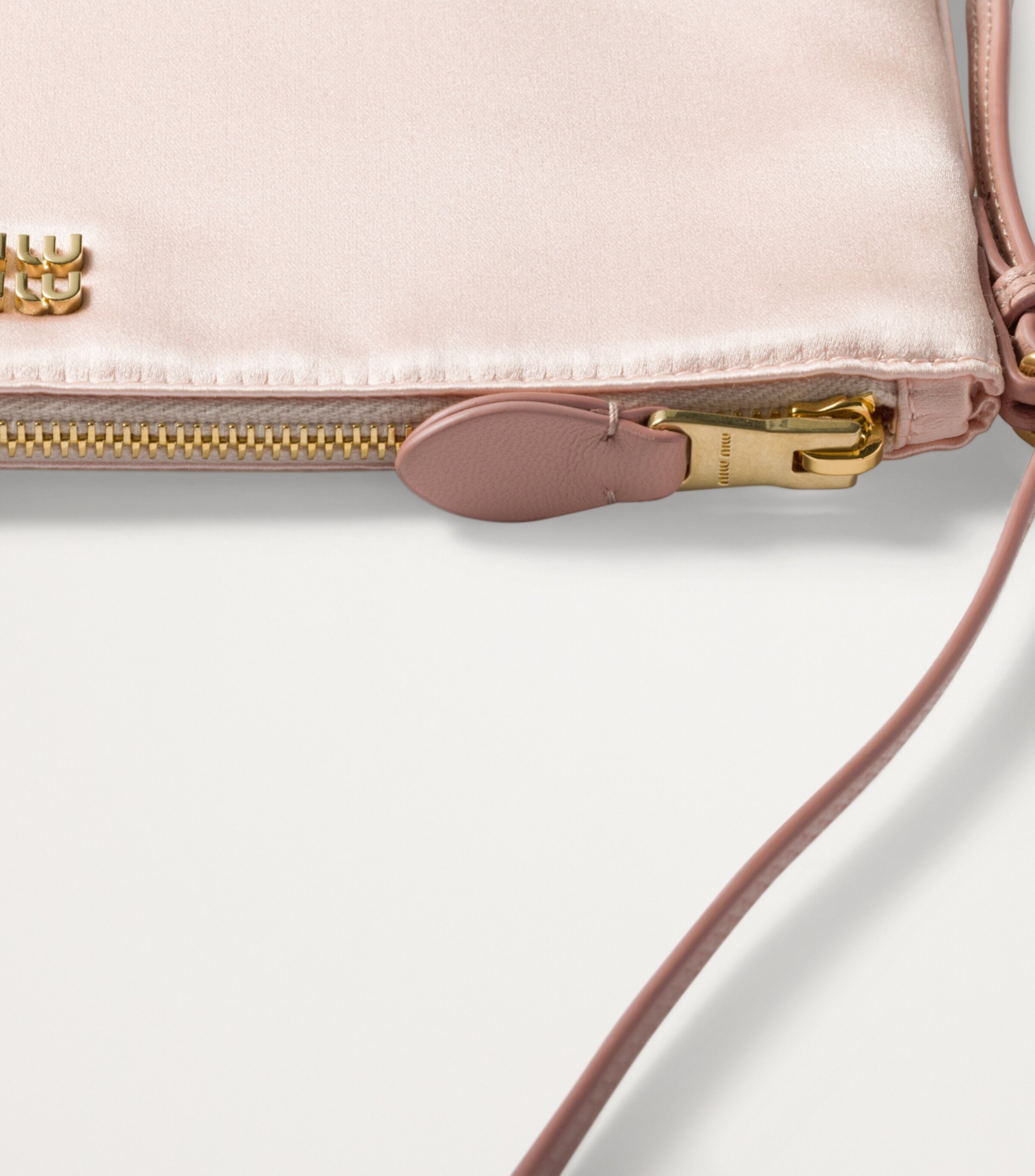 Mini Satin Pouch F0615 Image 4