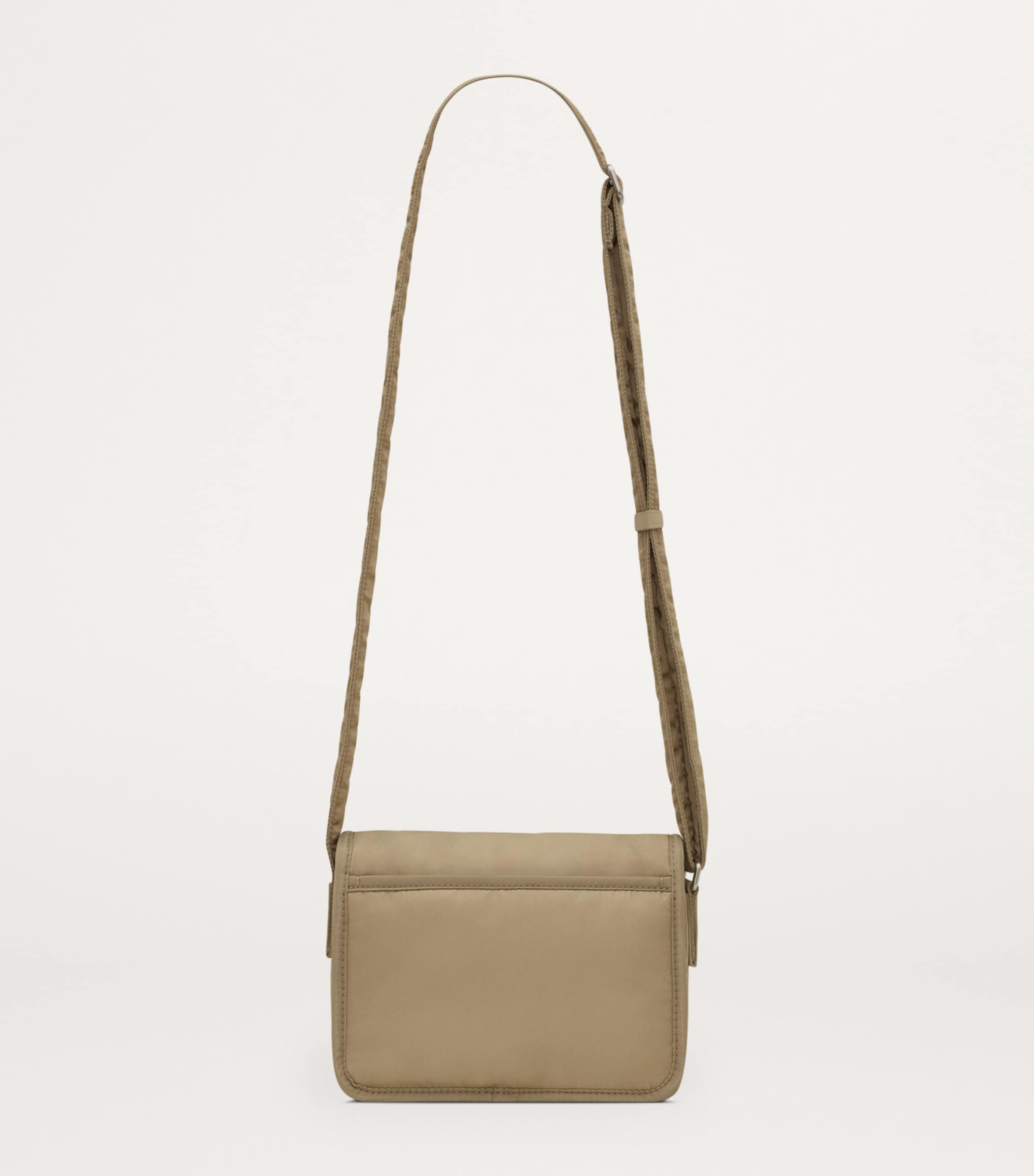 ショルダーバッグ Saint Laurent Niki Messenger Small Bag f5b7e2207af64ca8bde54b2d39f394