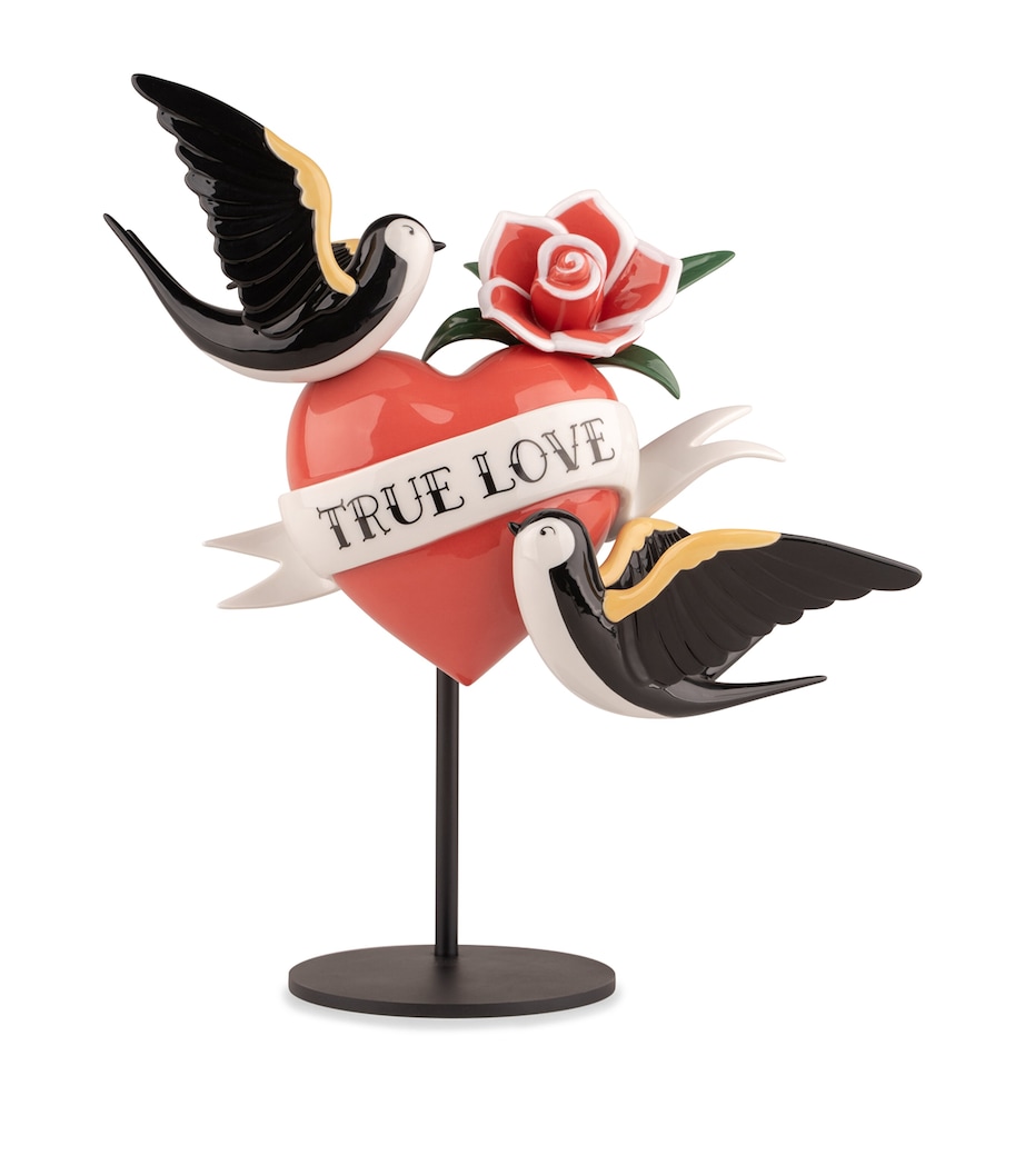 Lladró True Love Figurine Image 3