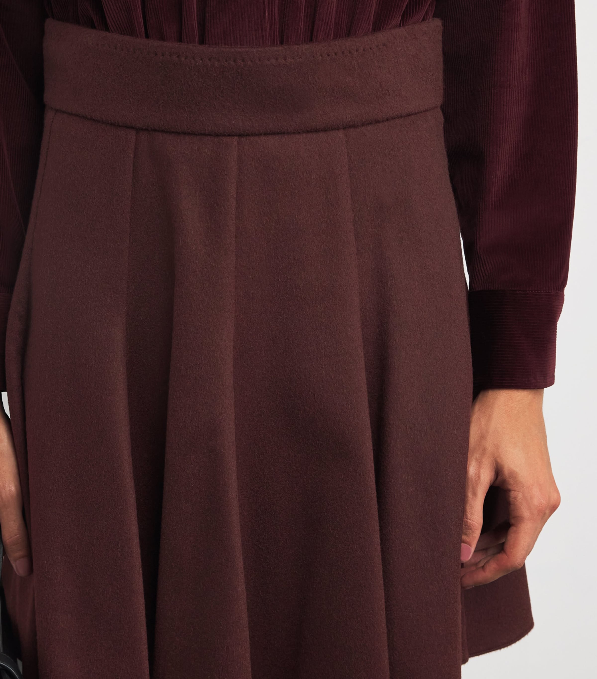 Camel Wool Mini Skirt CHERRY Image 6