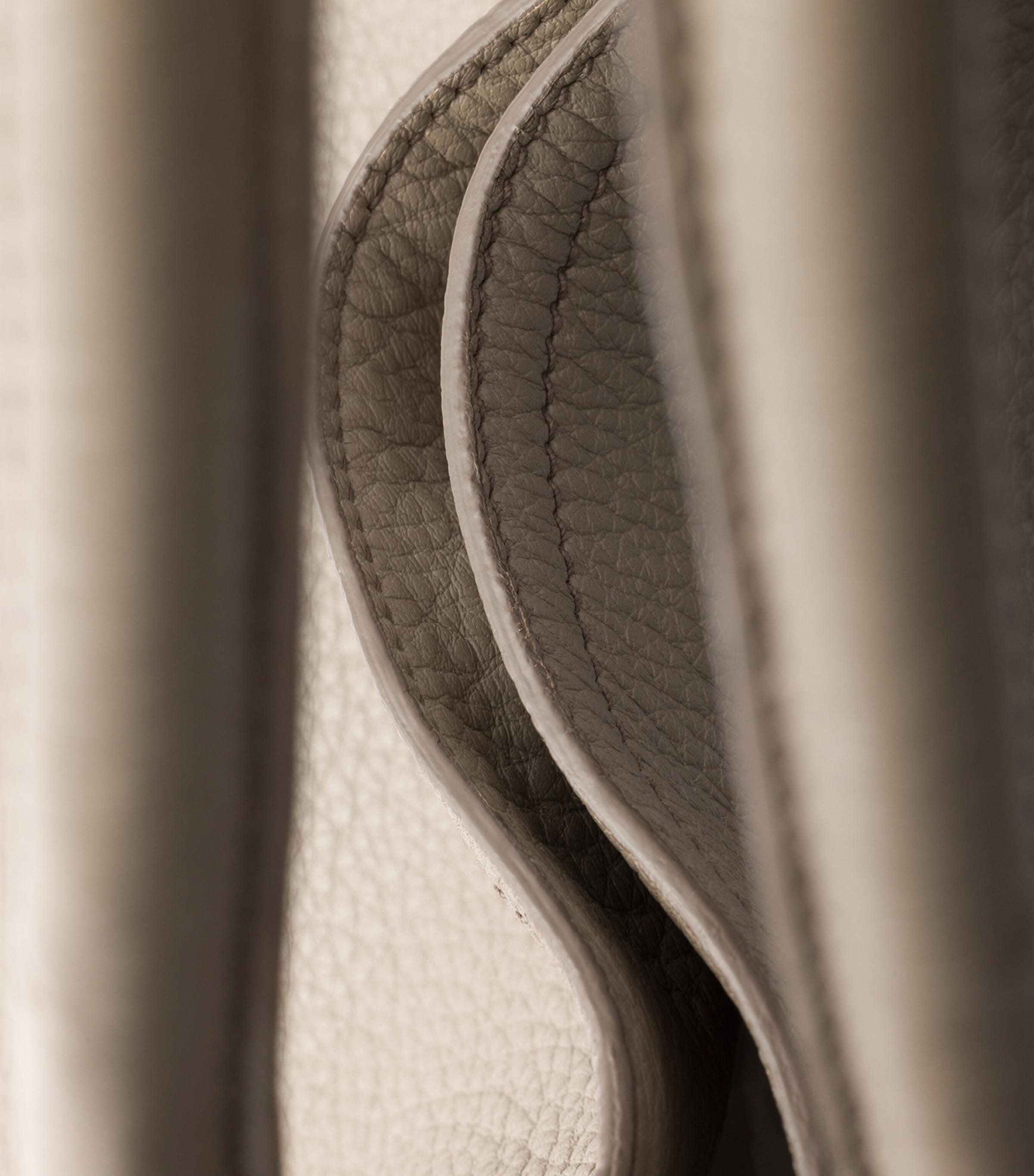 Large Leather Tote Bag F0572 Image 6