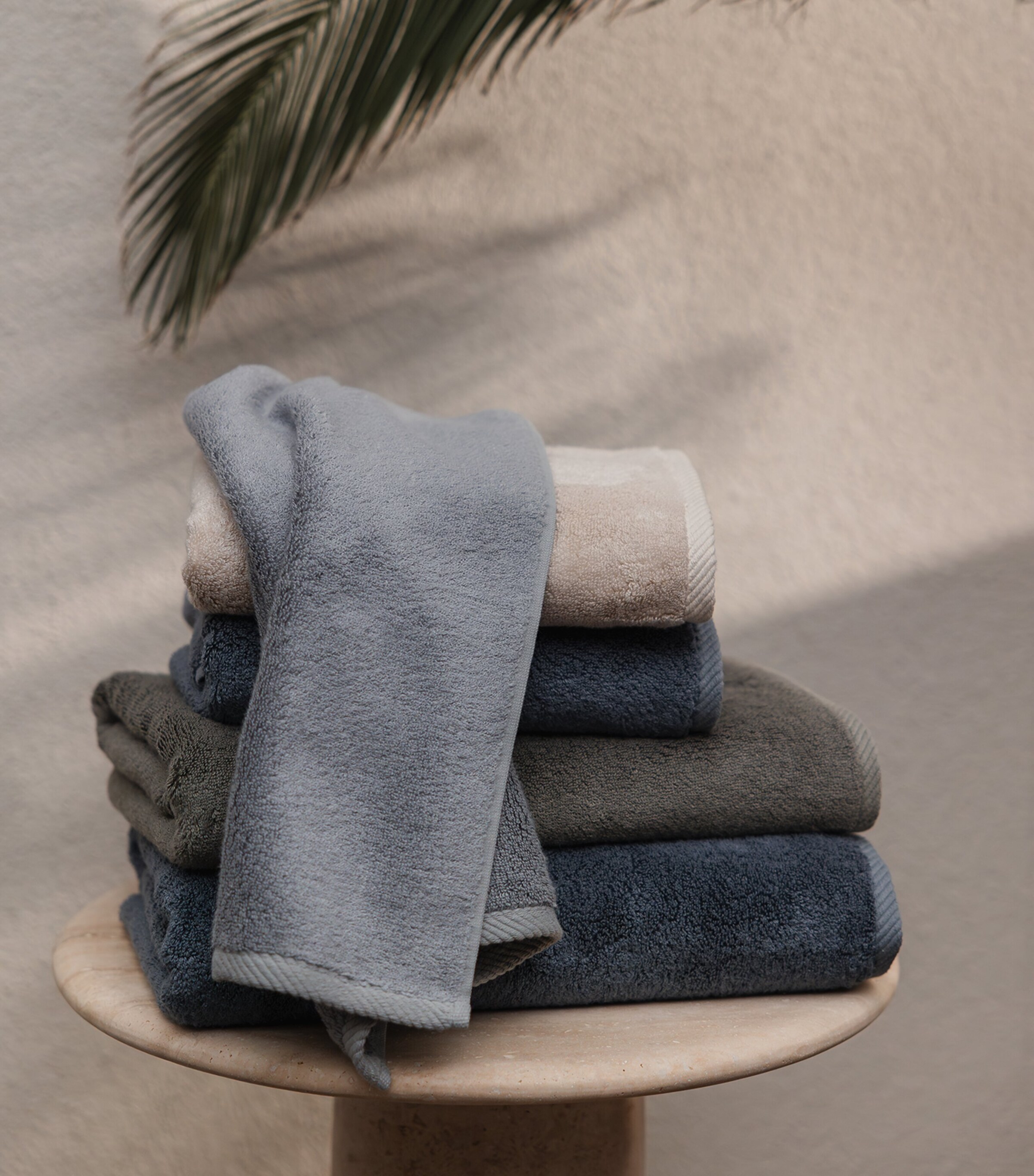 Organic Cotton-Modal Glam Bath Sheet (100cm x 150cm) DARK FROST Image 4