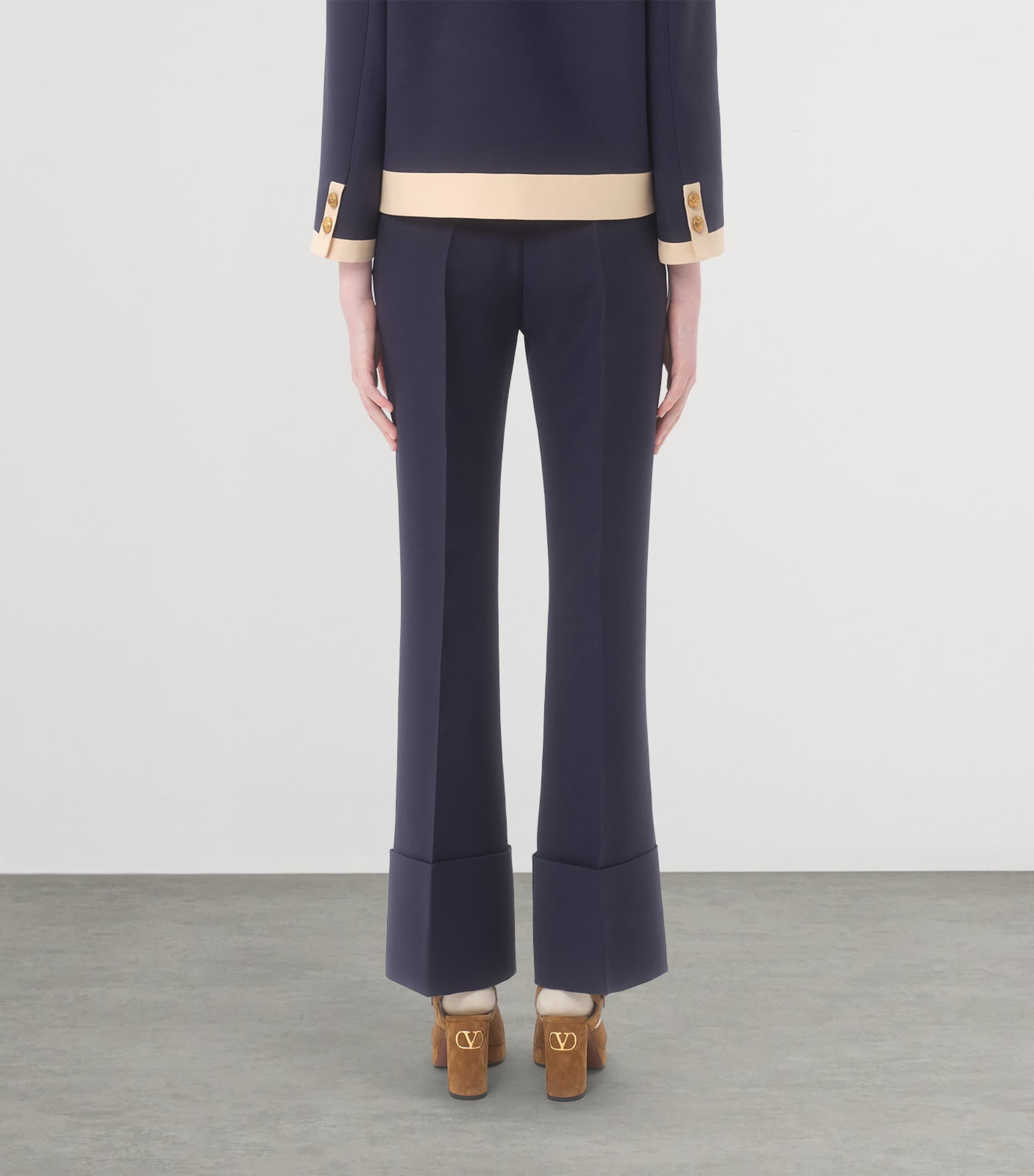 Wool-Silk Flared Trousers D51 Image 4