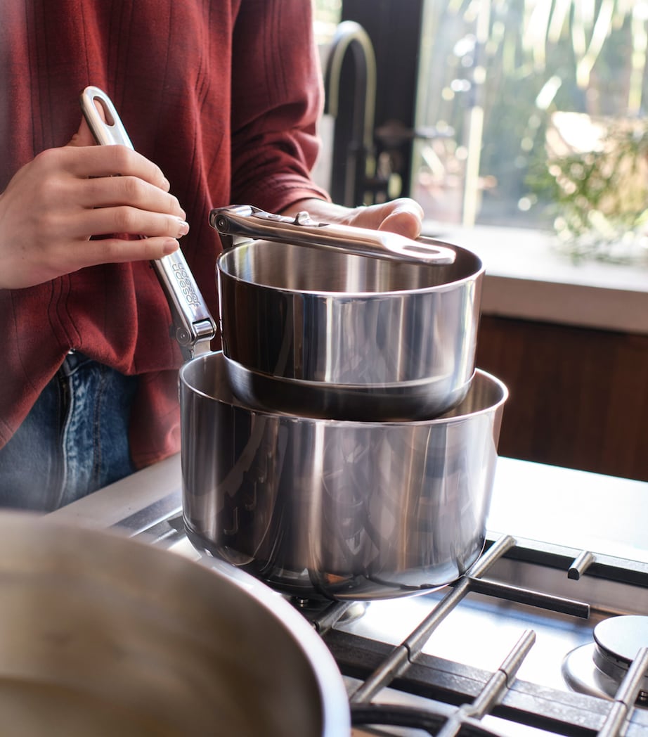 Space Steel Folding-Handle 3-Piece Saucepan Set STAINLESS STEEL Image 3