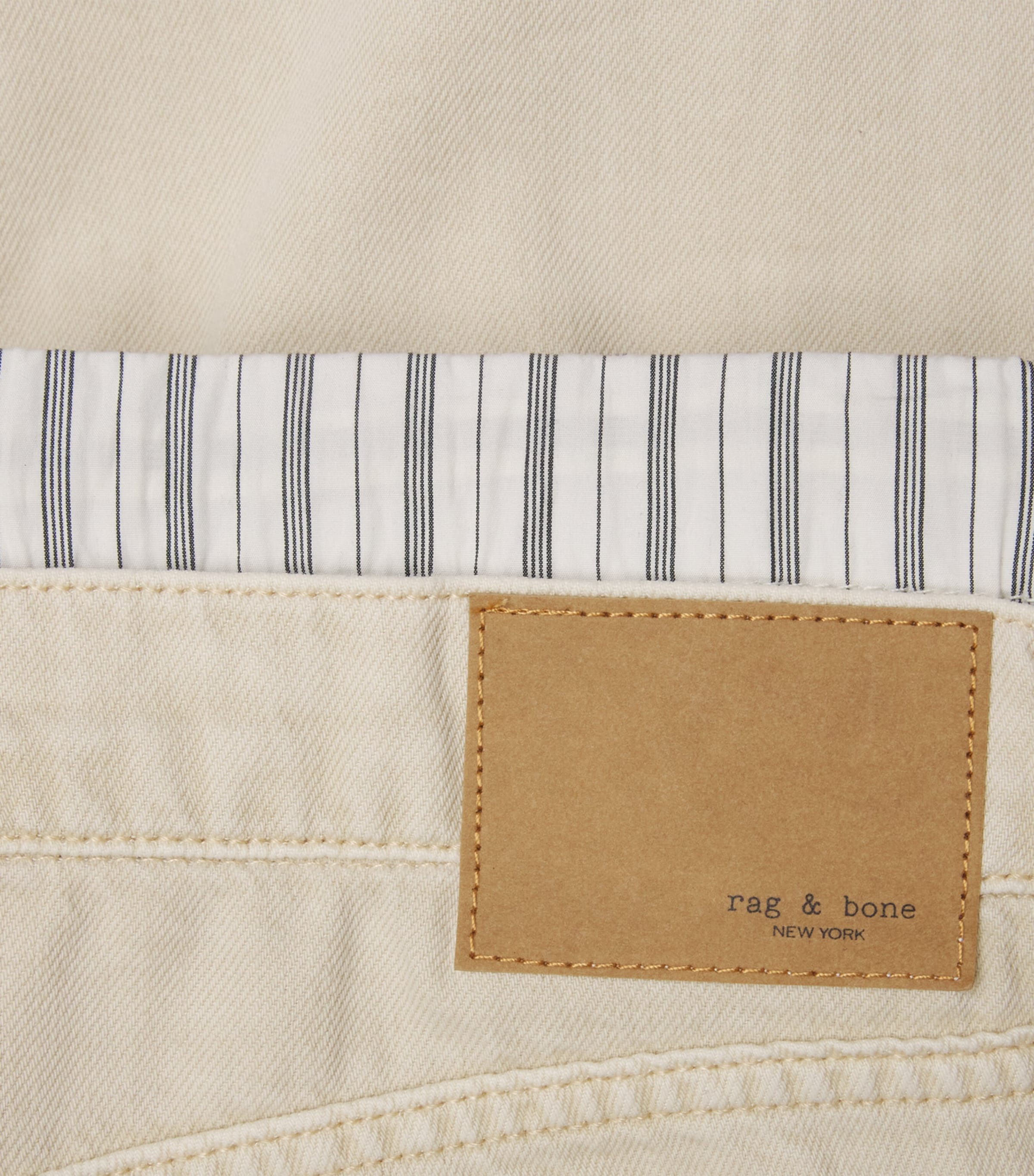 Saige Boxer Low-Rise Straight Jeans 690 SANDSTRIPE Image 5