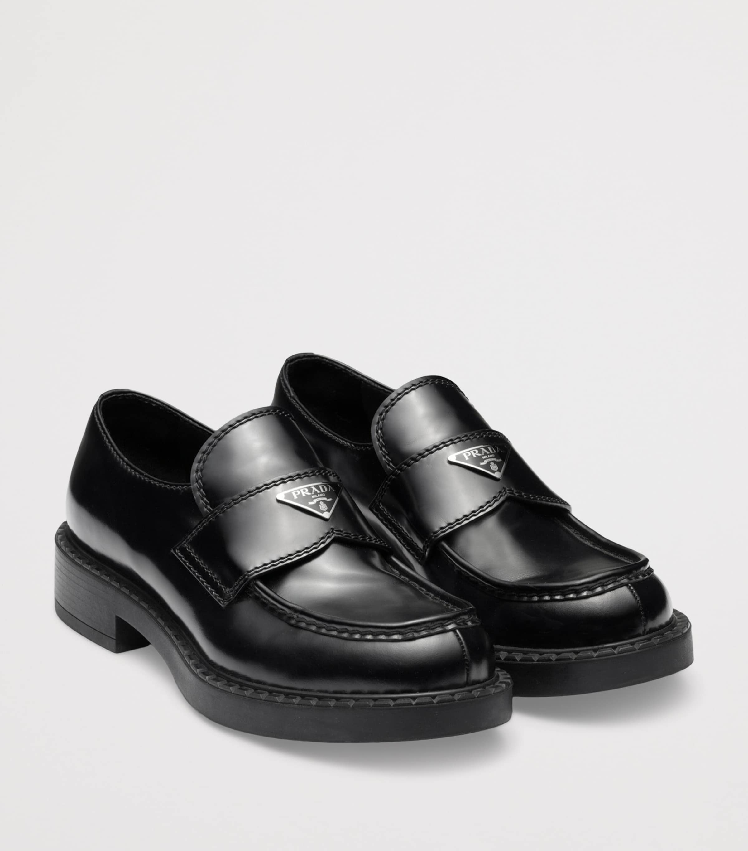 Patent Leather Triangle Loafers F0002 Image 2