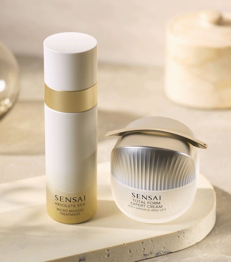Sensai Absolute Silk Micro Mousse Treatment (90ml) Image 6