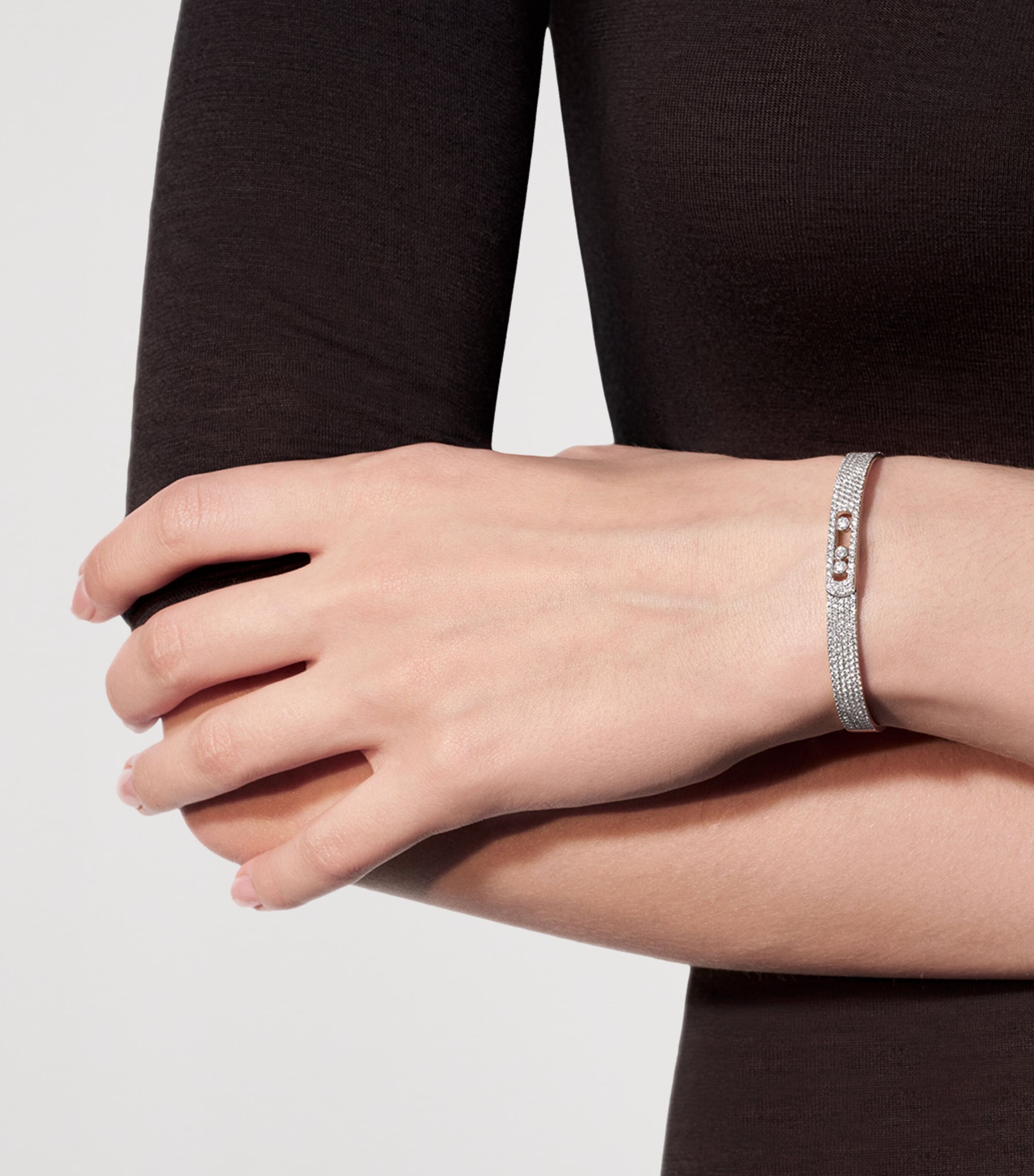 Messika Move Noa White Gold and Diamond Pavé Bangle White Gold Image 2
