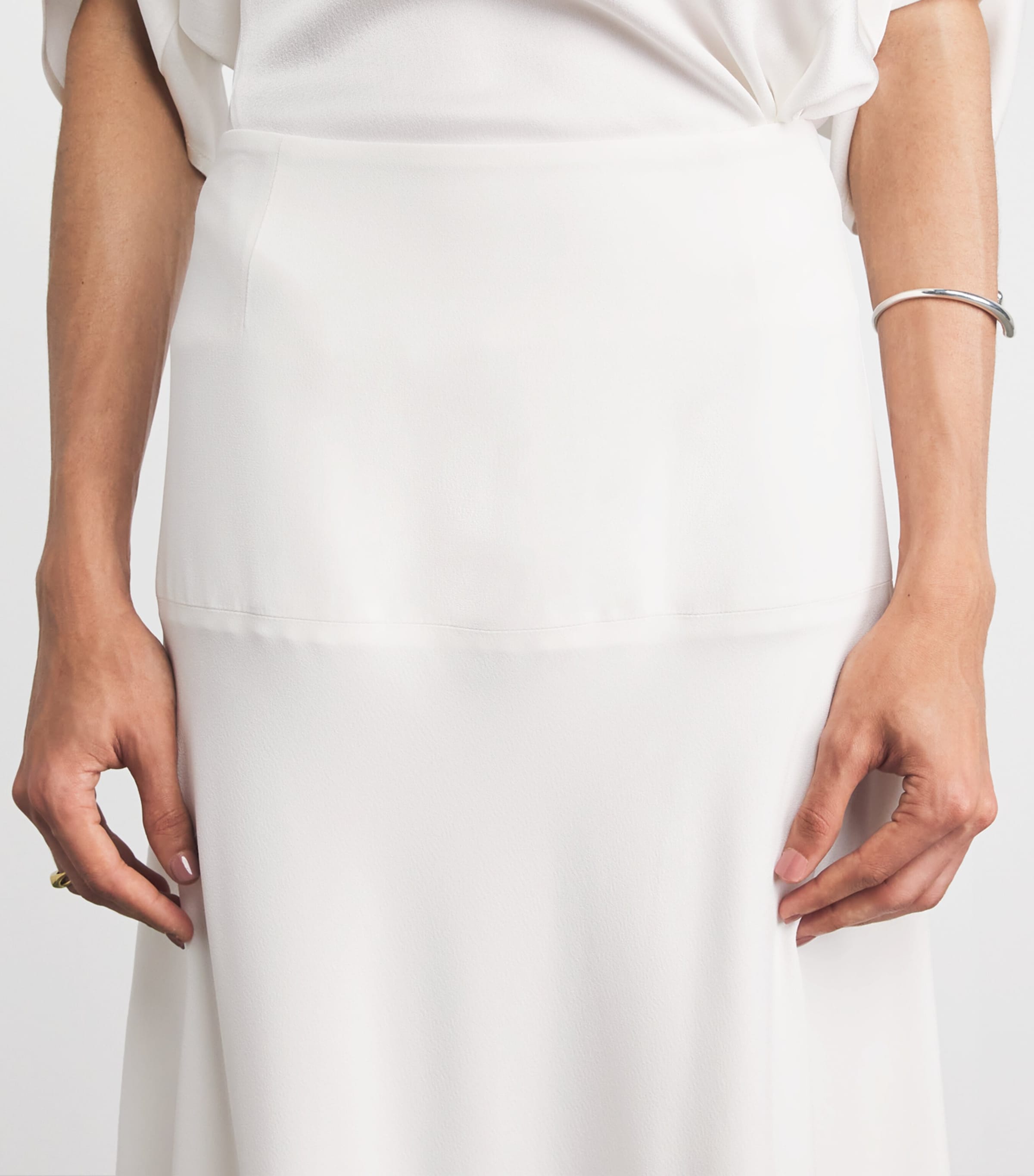 RETORI Womens Cady Half-Circle Maxi Skirt White Image 3