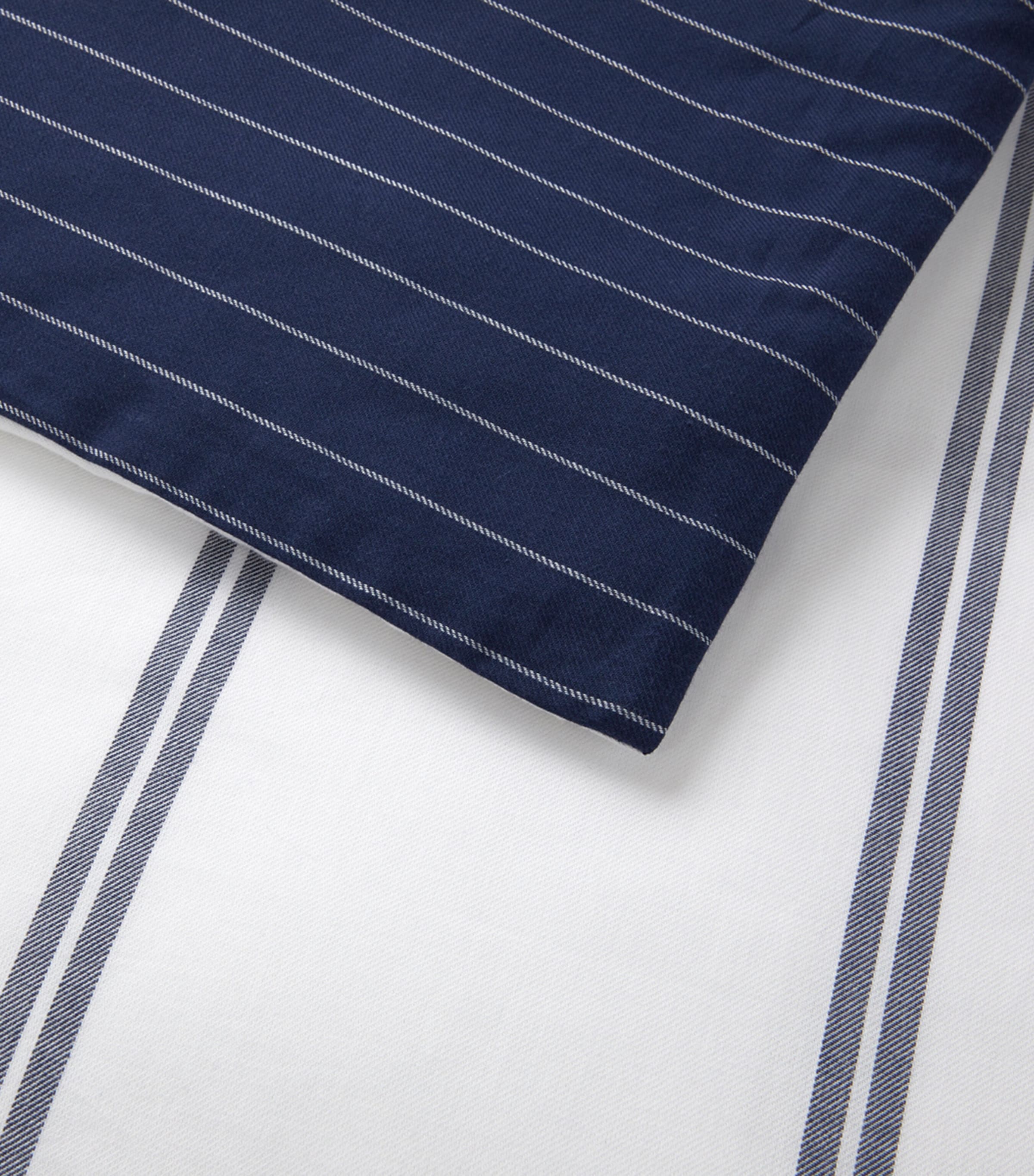 Ralph Lauren Home Cotton Kerrigan Single Duvet Cover (140cm x 200cm) Navy Image 3