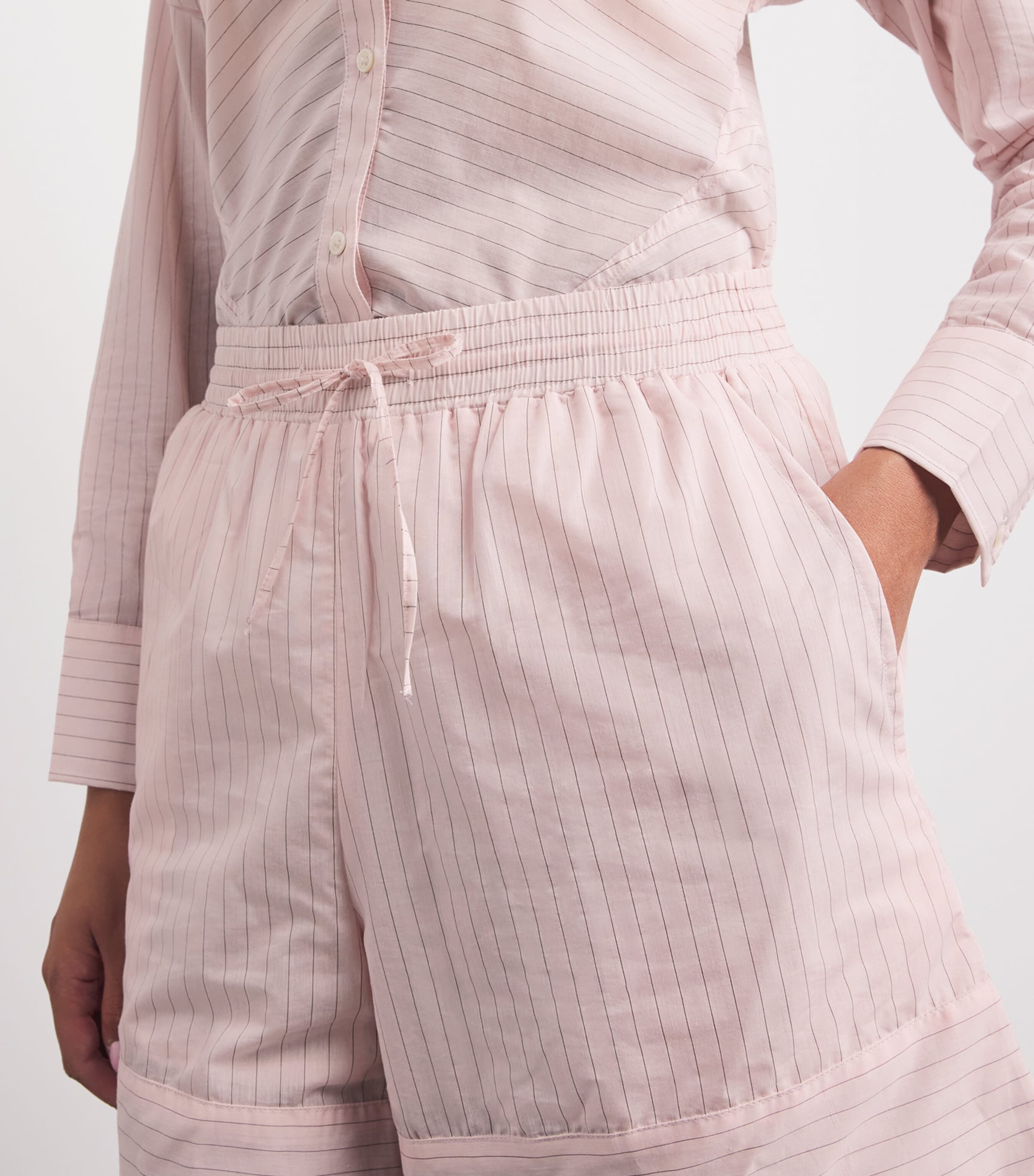 Claudie Pierlot Womens Cotton-Blend Pinstripe Shorts Pale Pink Image 3