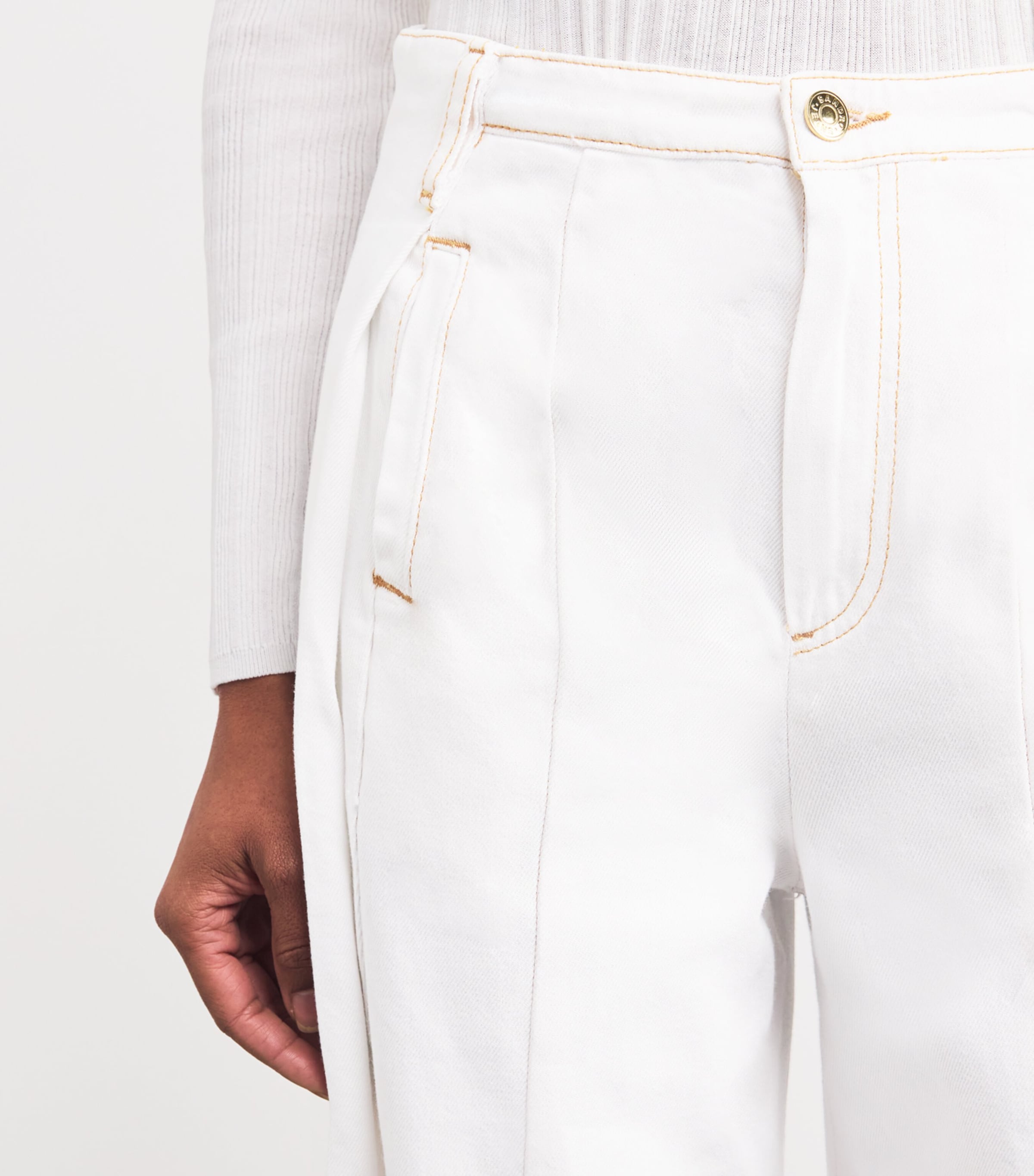 High-Waist Wide-Leg Jeans WHITE Image 6