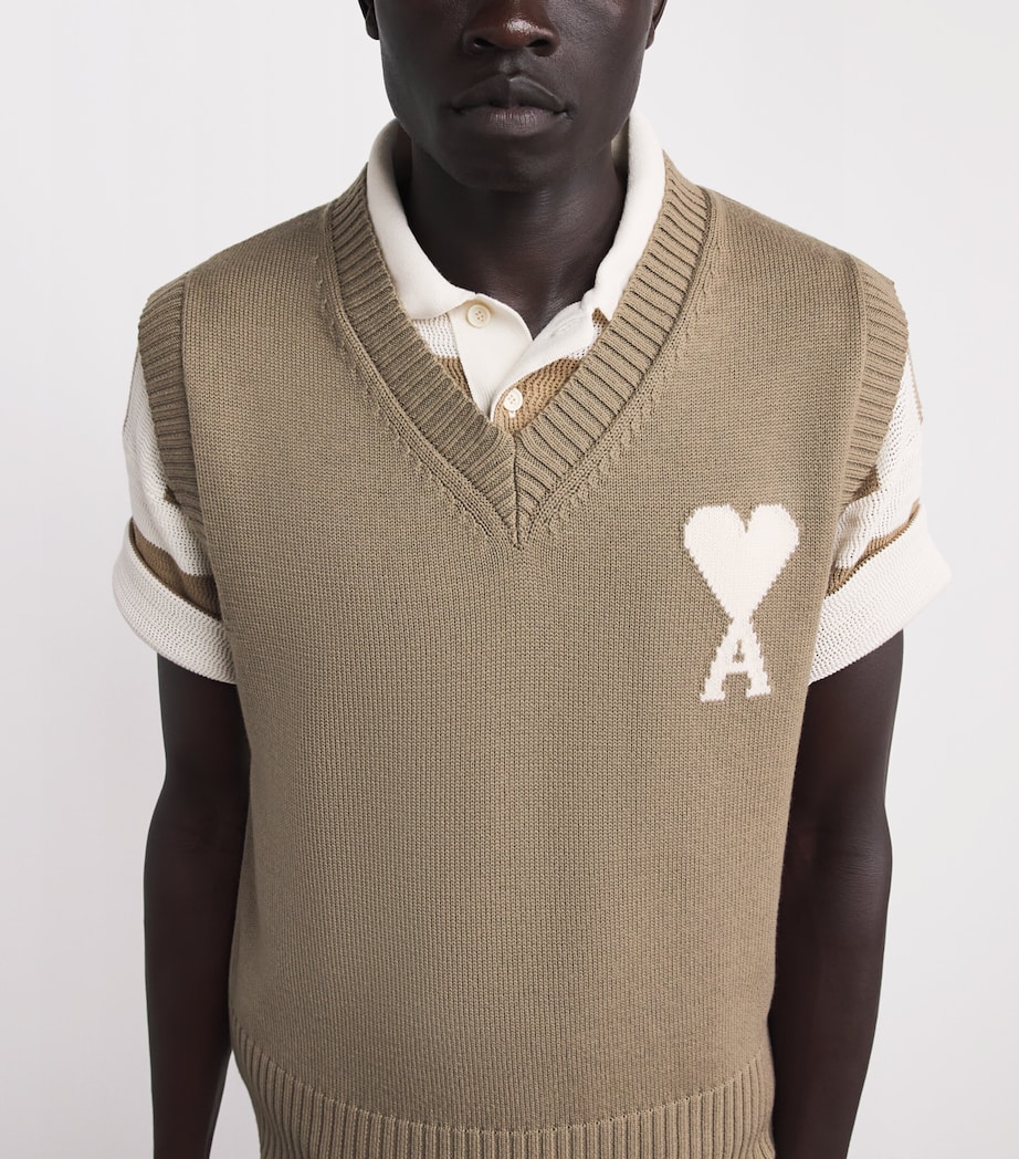 AMI Paris Mens Wool-Cotton Ami de Coeur Sweater Vest Bge Taupe/ecru Image 3
