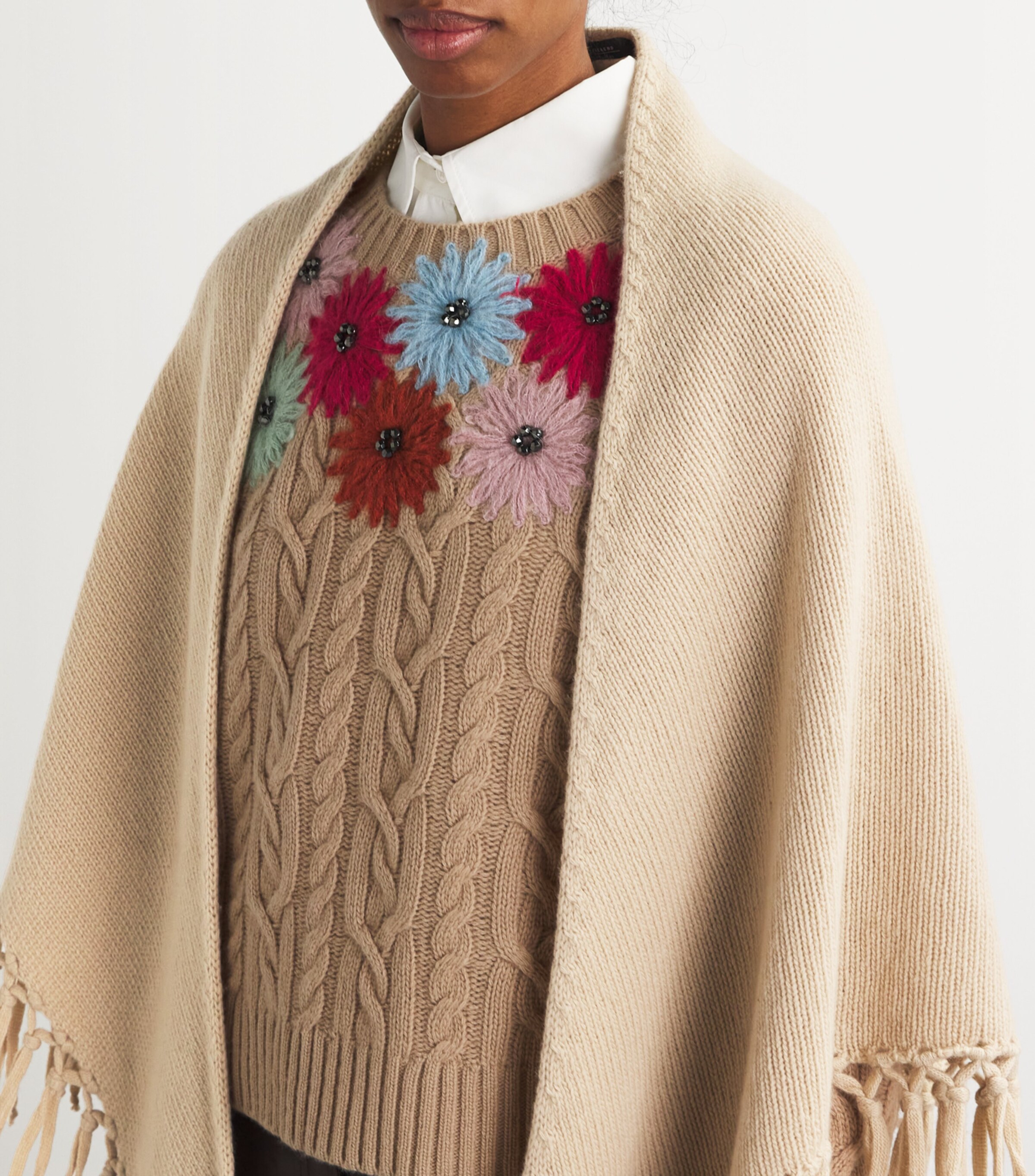 Weekend Max Mara Virgin Wool Fringed Shawl Beige Image 6