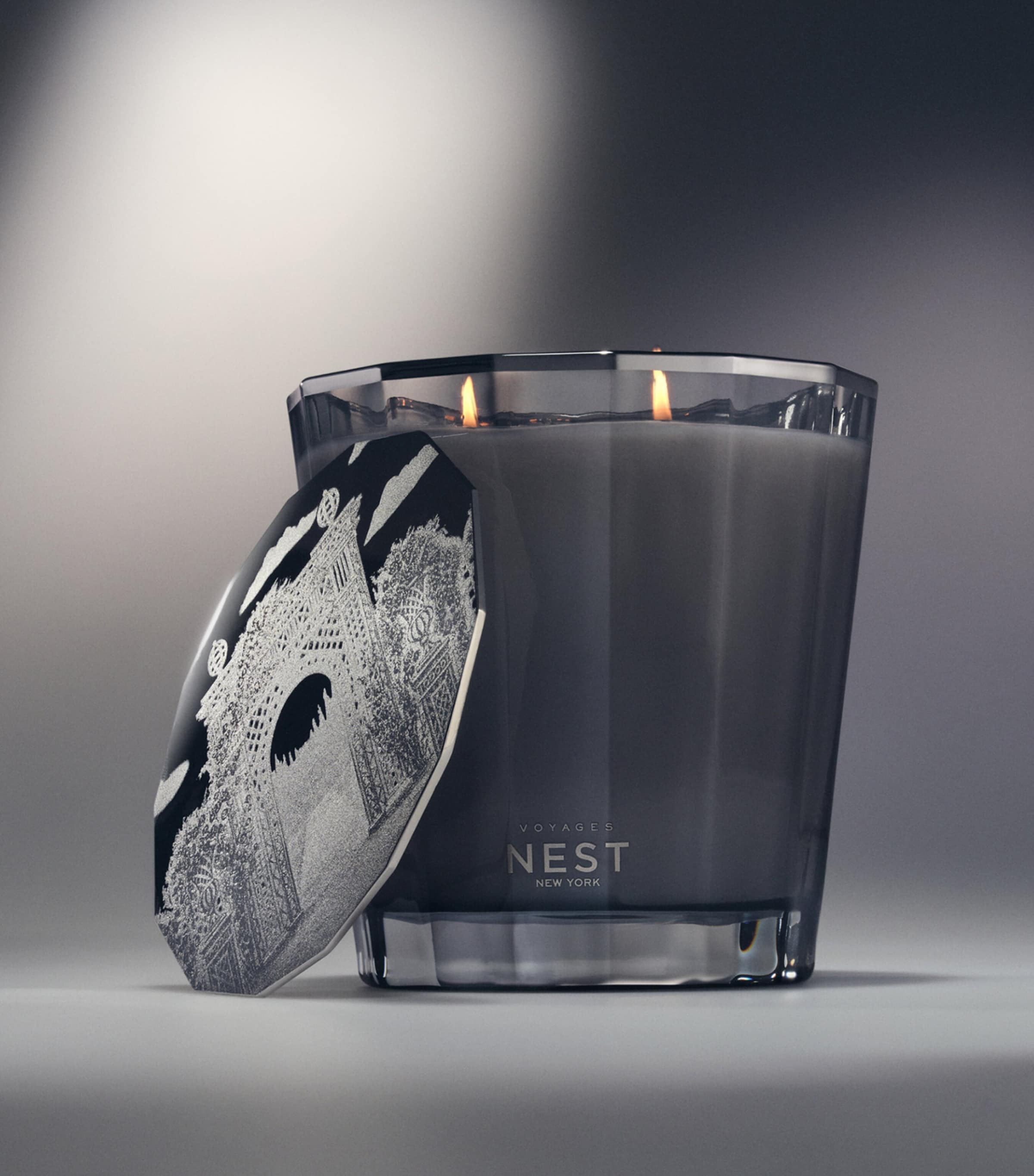 VOYAGES Rose Sublime 2-Wick Candle (600g) NO COLOUR Image 4