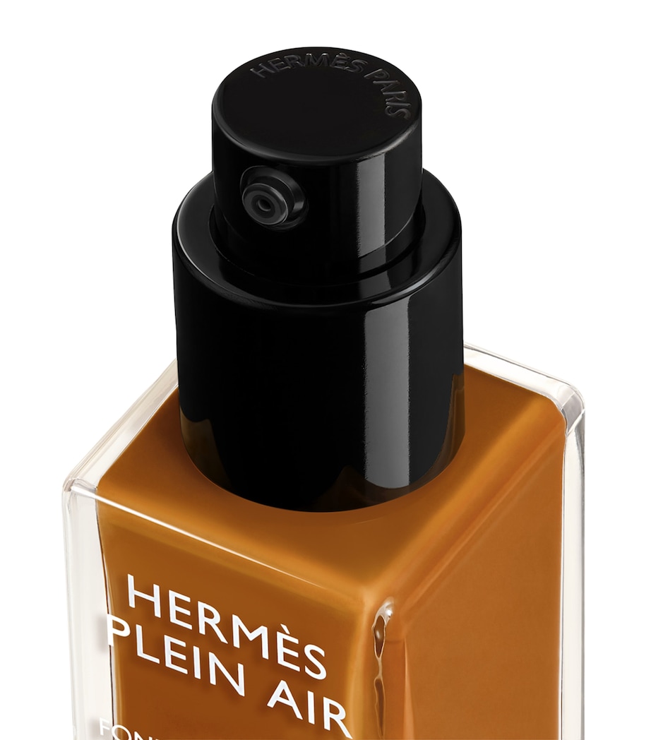 Plein Air Luminous Matte Skincare Foundation MUSCADE Image 4