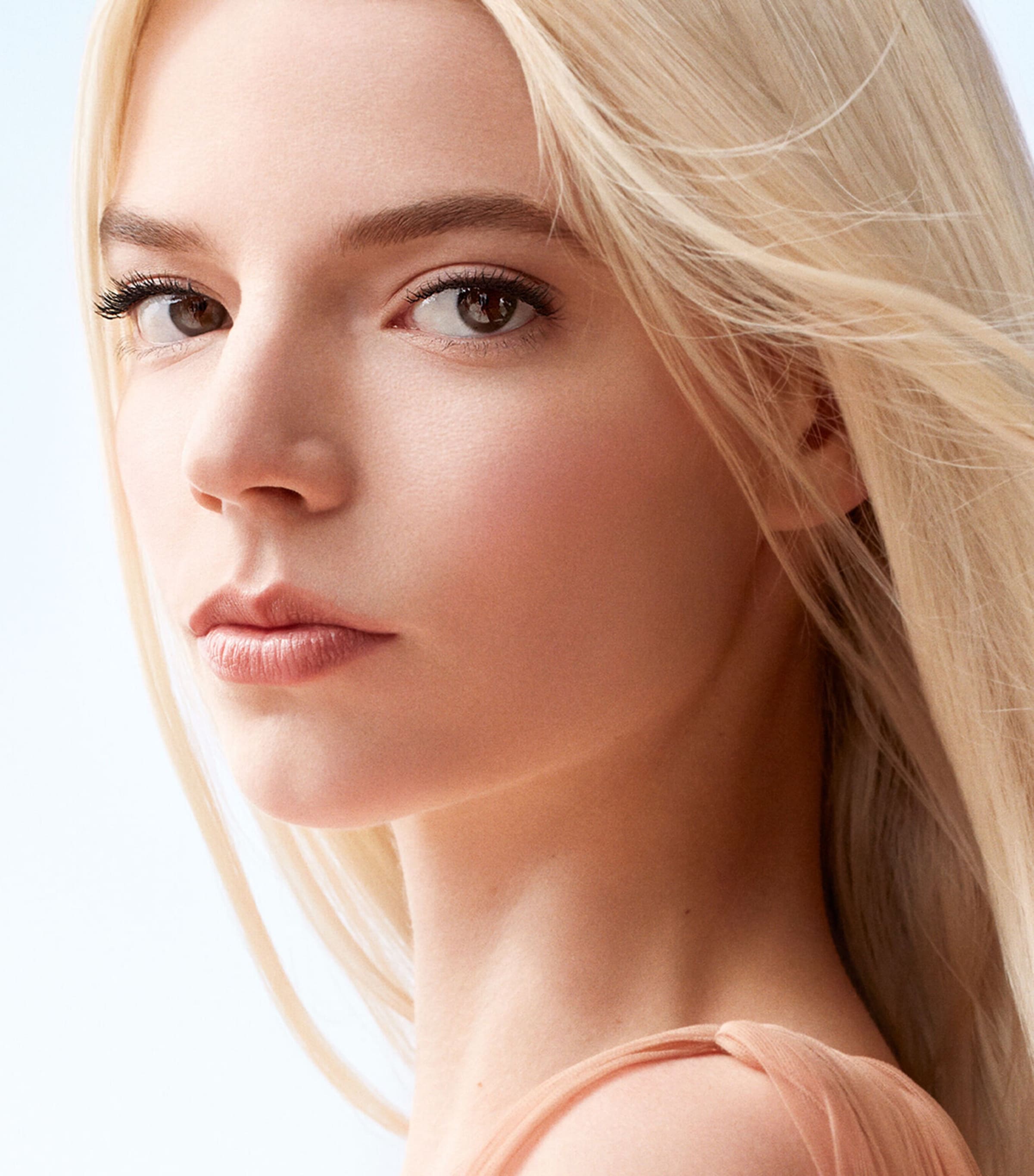 Dior Rouge Blush SHIMMER 720 ICONE Image 6