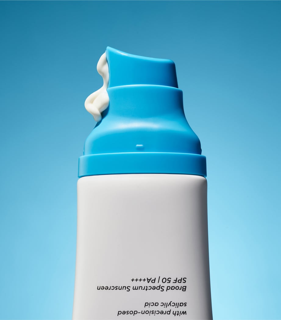 Superactive Moisturizer SPF 40: Mattifying Oil + Pore Control (50ml) NO COLOUR Image 4