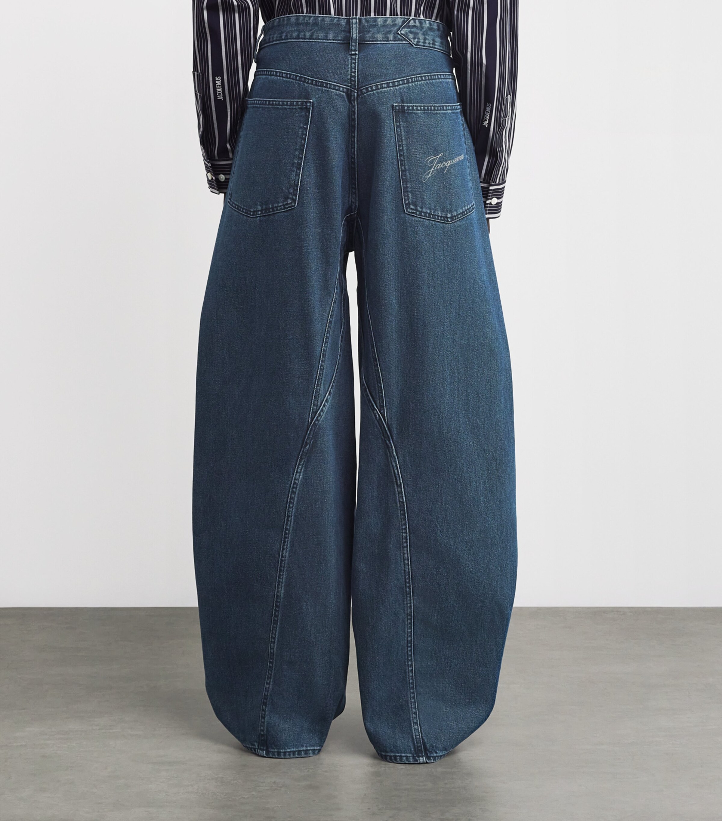 Jacquemus Mens Curved-Seam Wide-Leg Jeans Navy Image 4