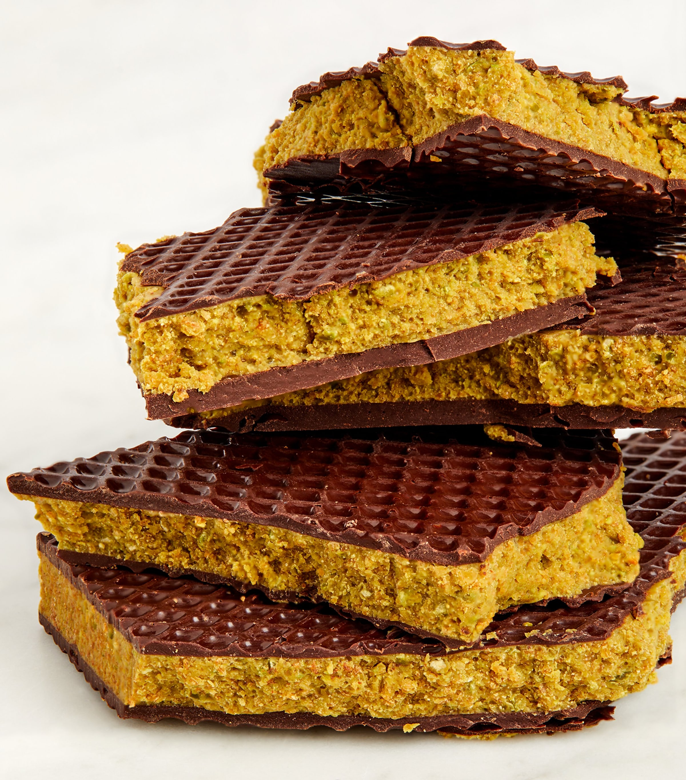 Crunchy Pistachio Chocolate Sandwich Slab (260g) NO COLOUR Image 4