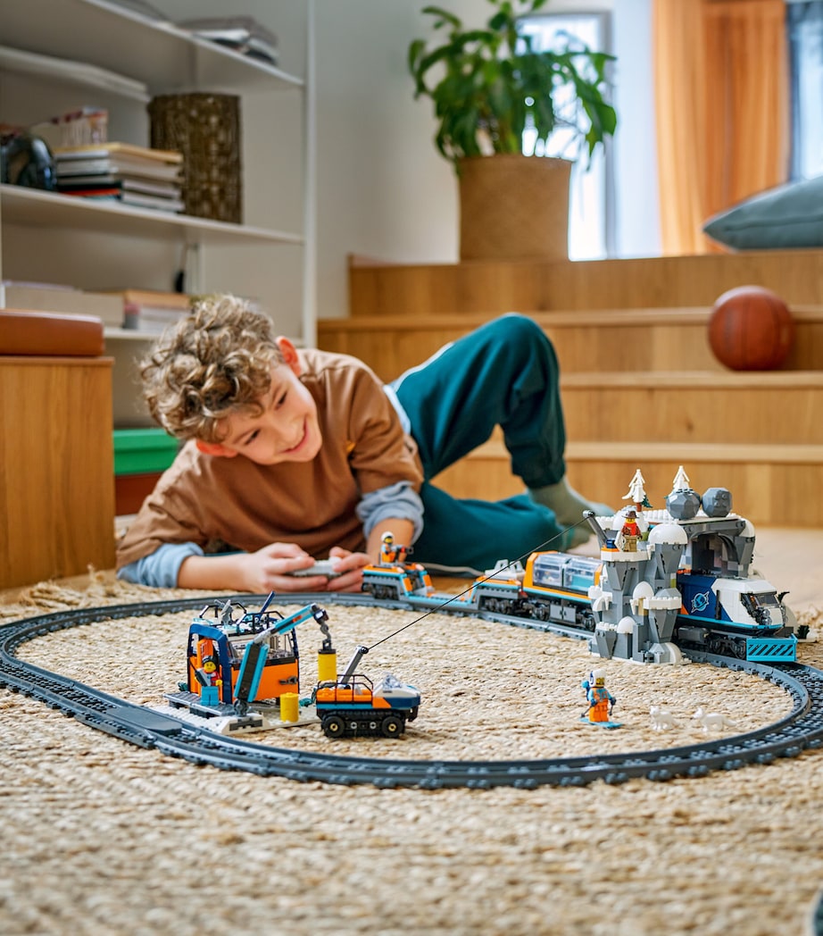 City Explorer's Arctic Polar Express Train 60470 MULTI Image 2