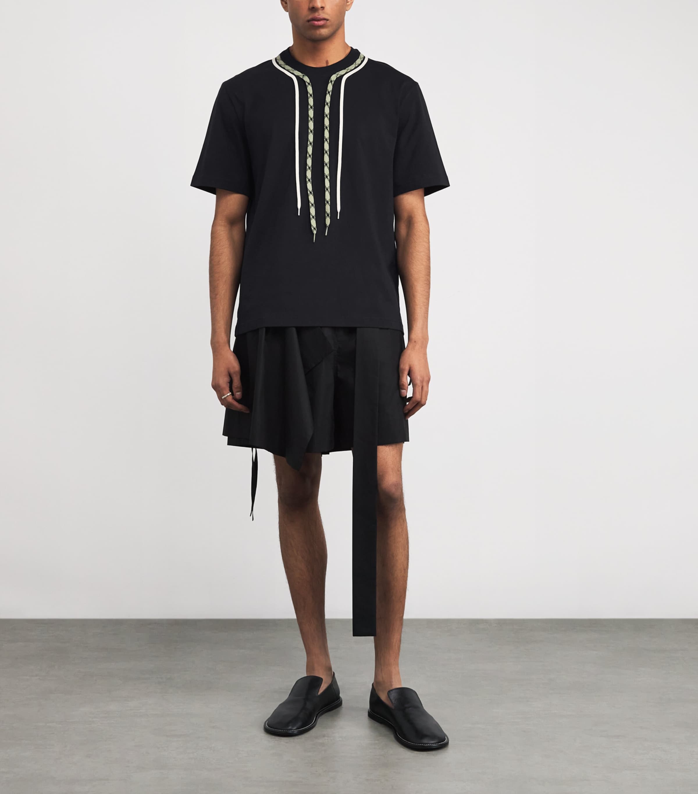 Cotton Trek-Lace T-Shirt BLACK Image 2