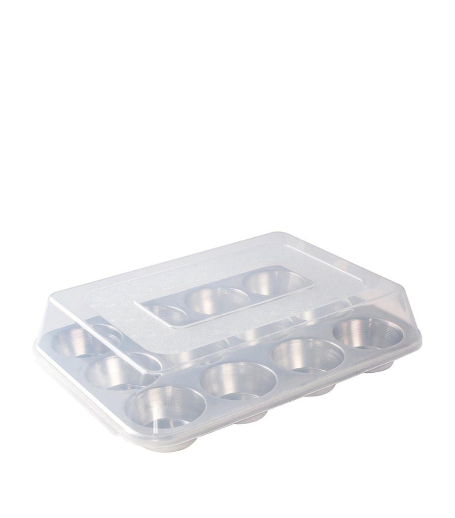 Naturals 12-Cup Muffin Pan with Lid (34cm x 25cm) SILVER Image 1