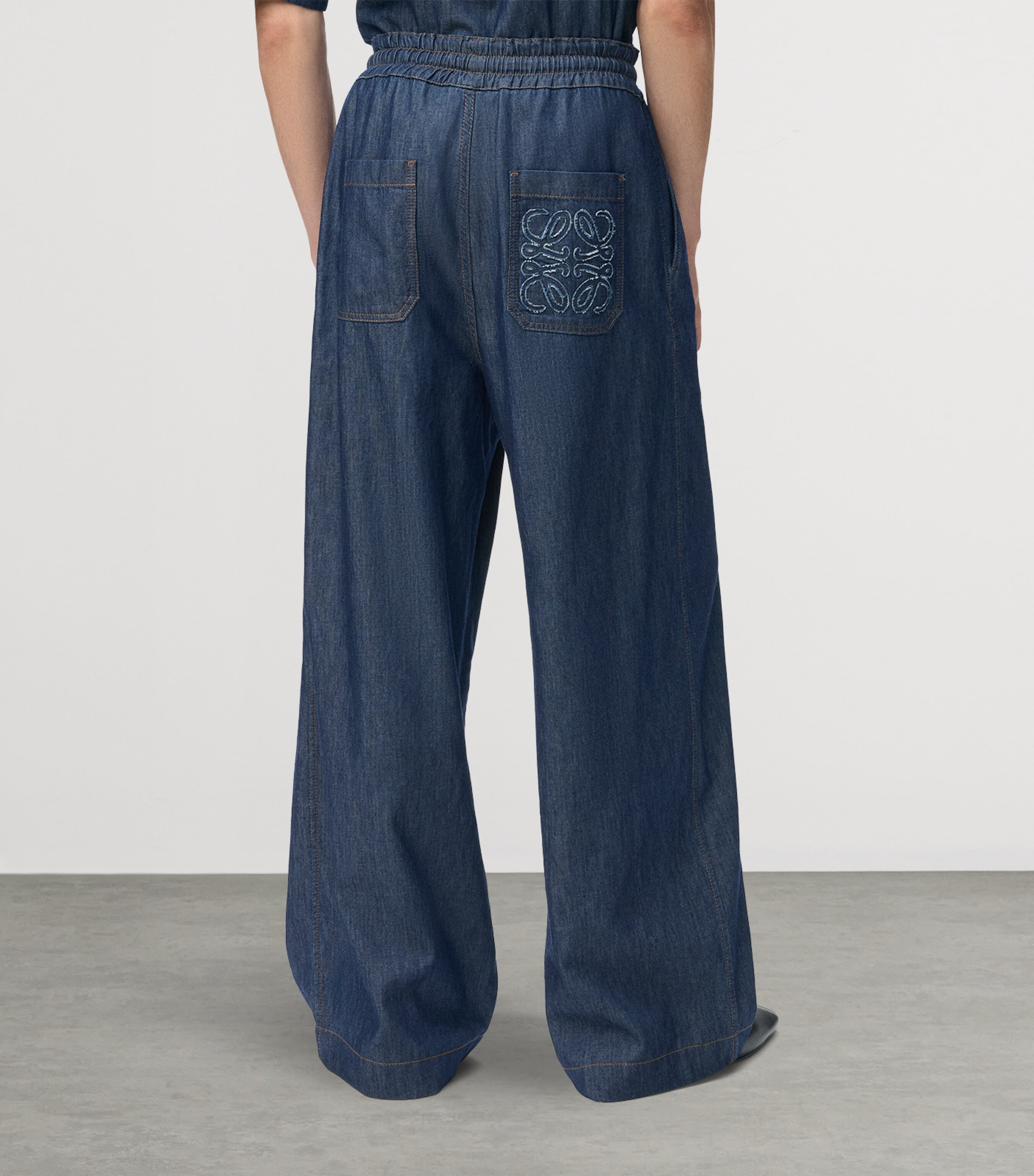 LOEWE Mens Chambray Drawstring Wide-Leg Trousers Denim Blue Image 4