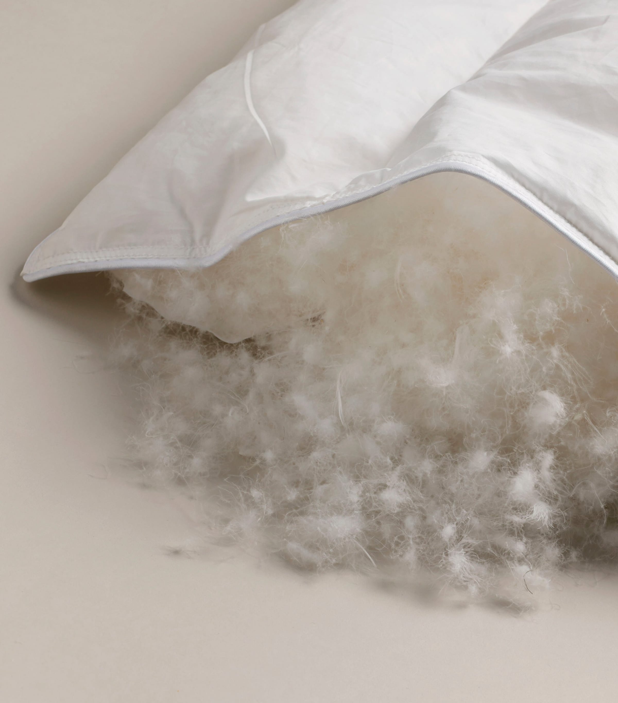 Super King Siberian Goose Down Duvet (10.5 Tog) WHITE Image 4