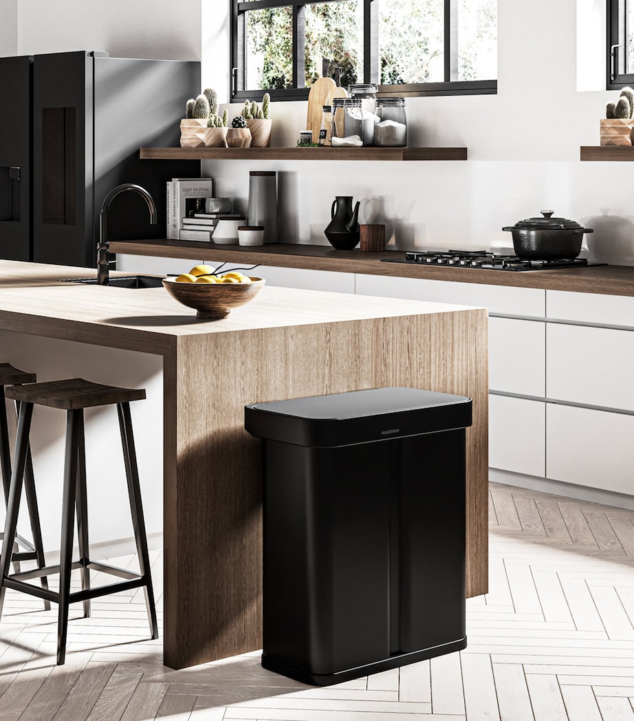 Recycler Sensor Bin (58L) BLACK Image 4