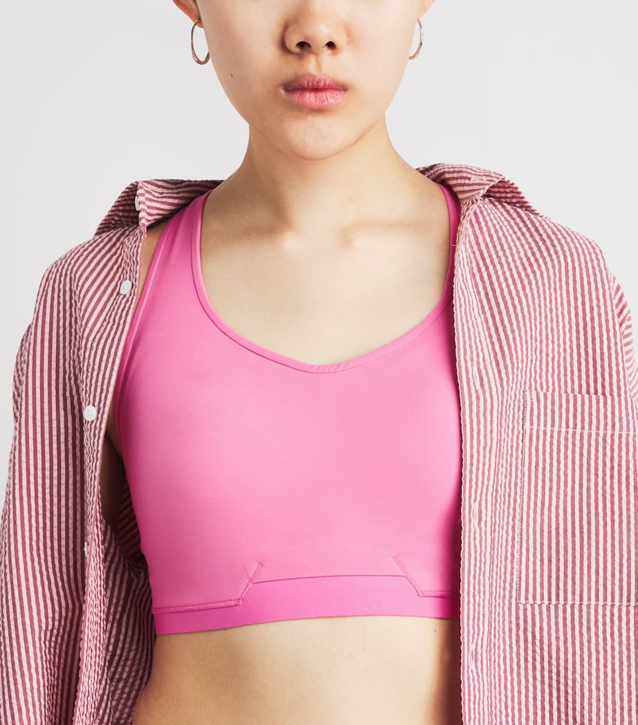 On Womens Train Bra Bubblegum Image 3