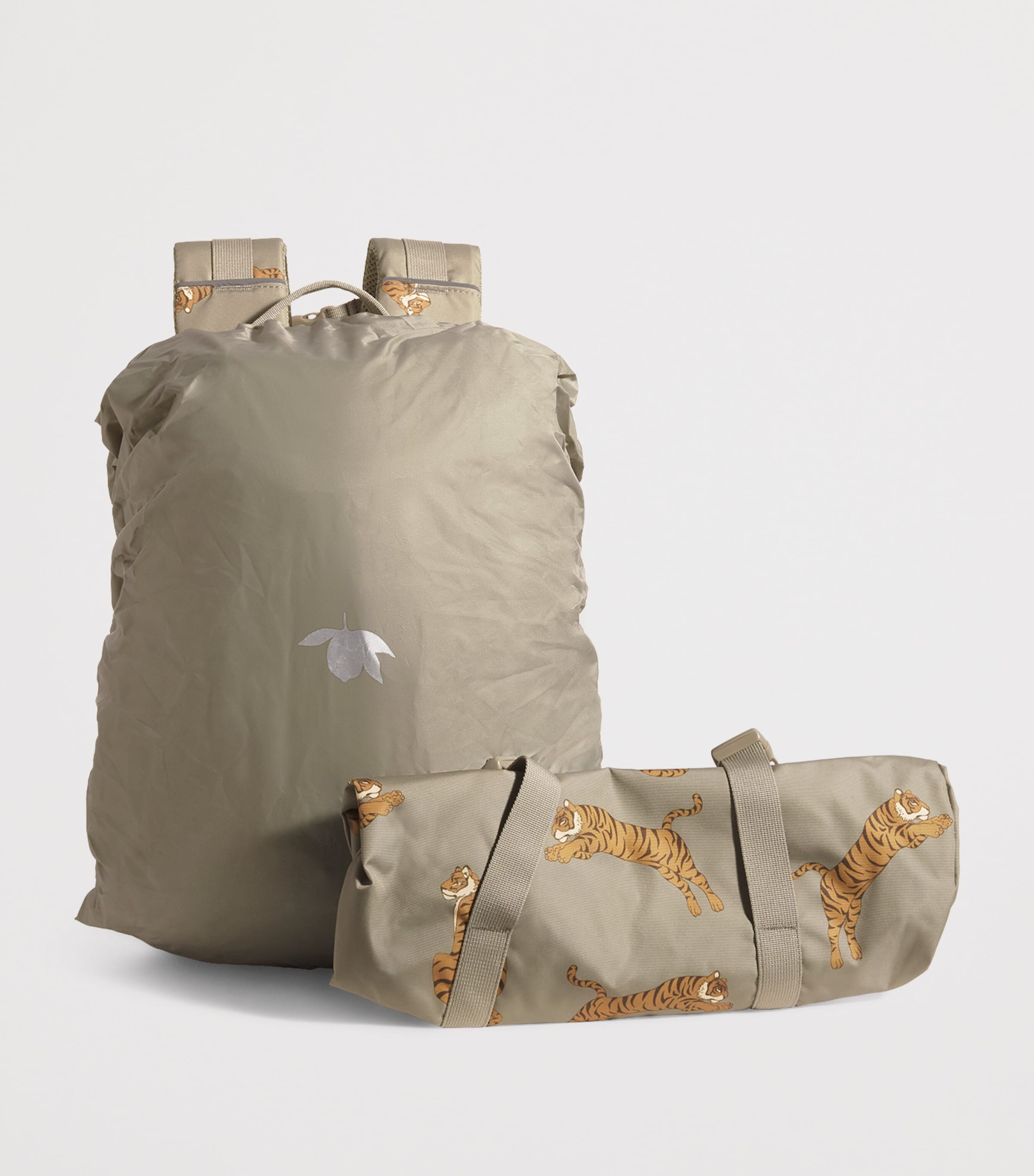 Printed Clover Backpack P10130TIGER OAK Image 3