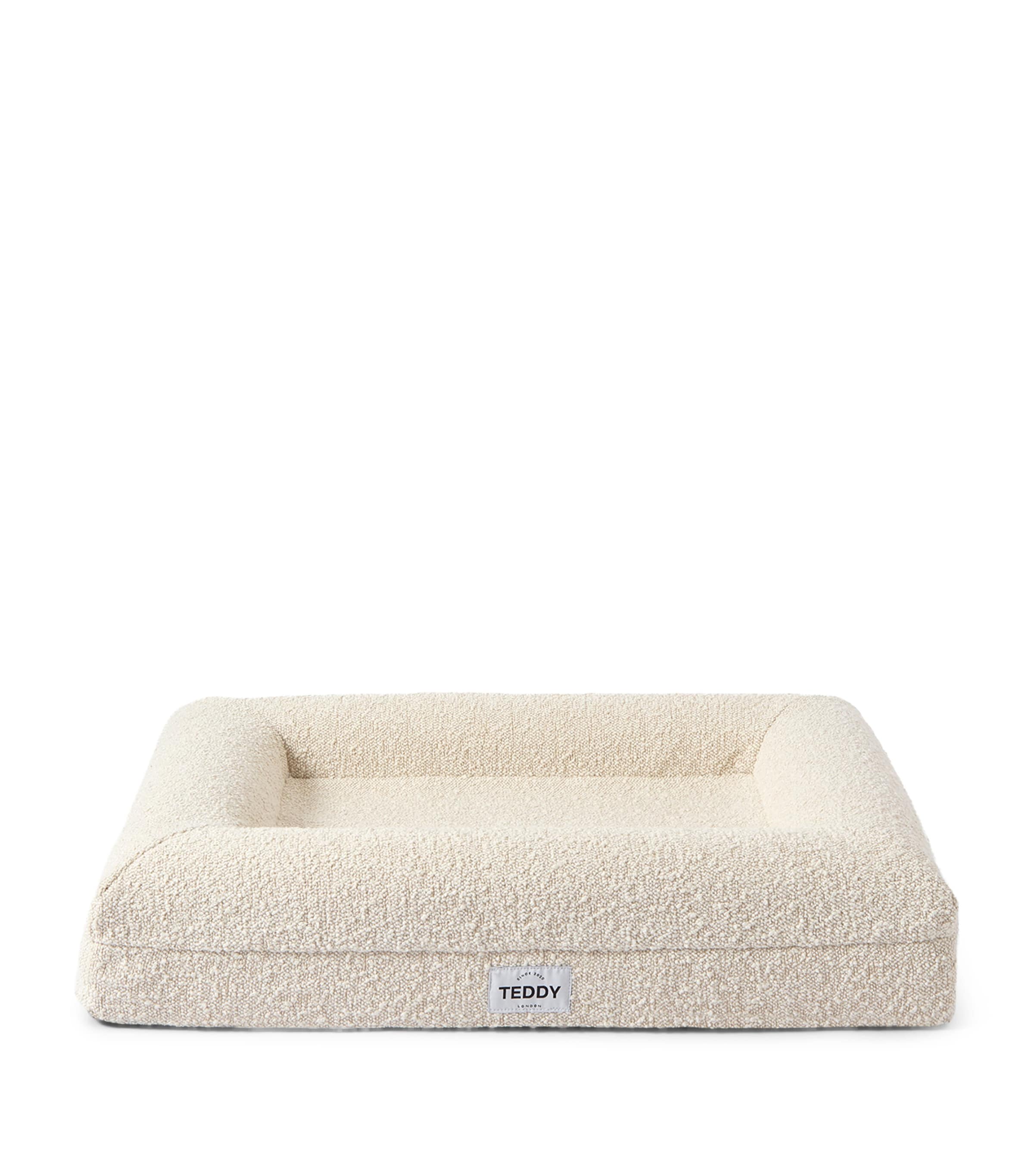 Teddy London Small Bouclé Dog Bed In White