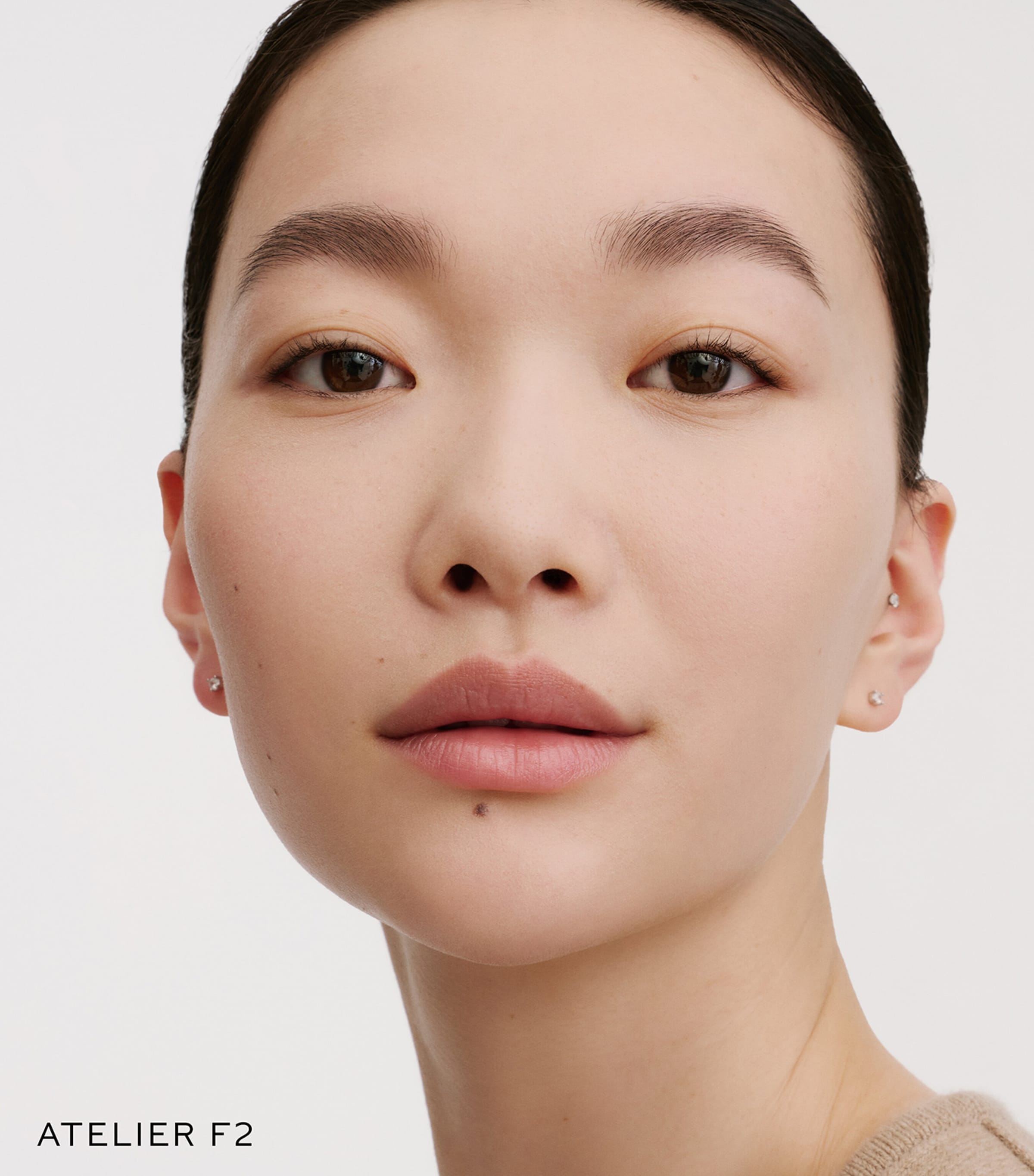 Westman Atelier Suprême Bio-Complex Liquid Foundation Atelier Image 2