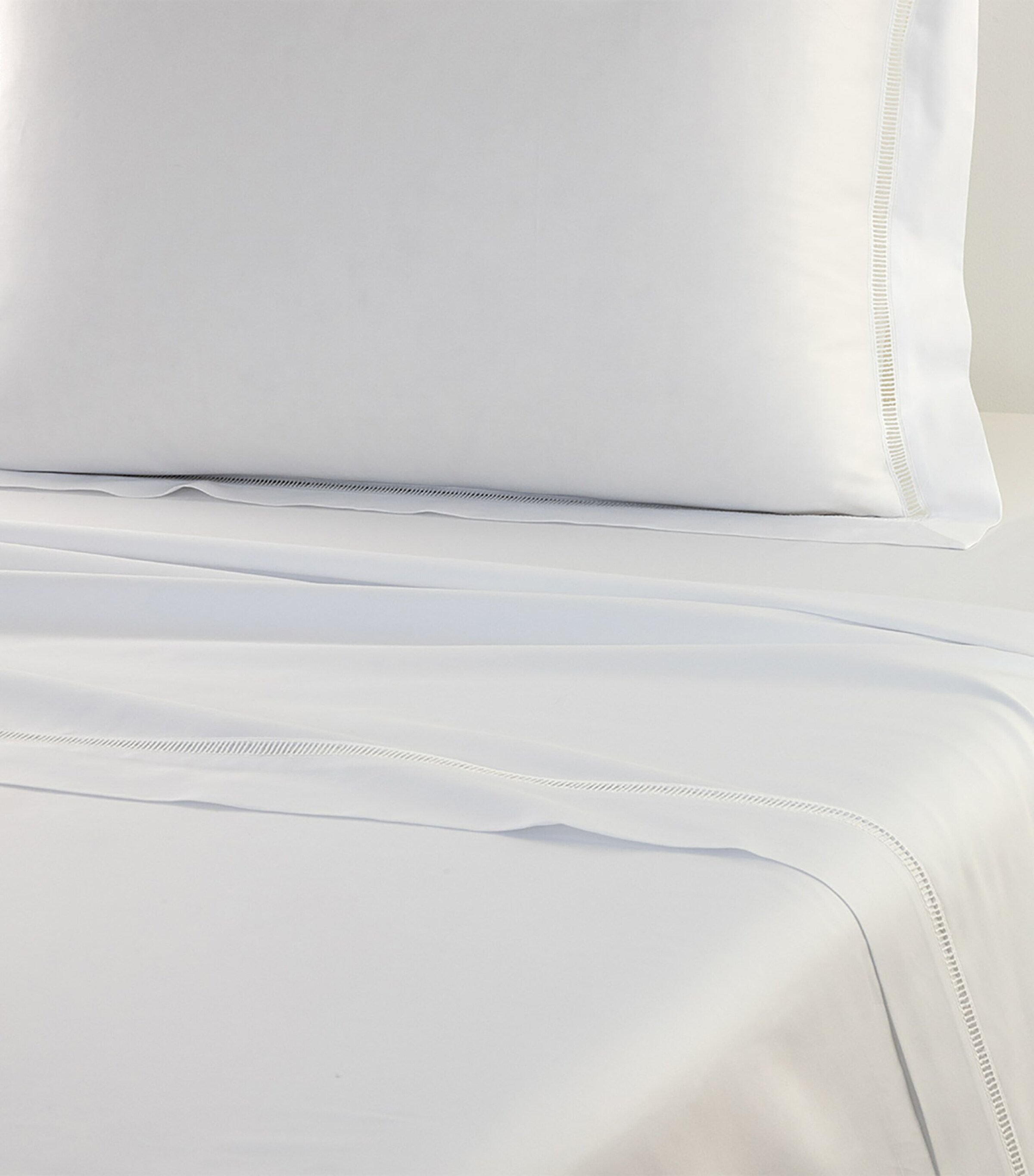 Yves Delorme Colisée Blanc Super King Flat Sheet (270cm x 295cm) Blanc Image 2