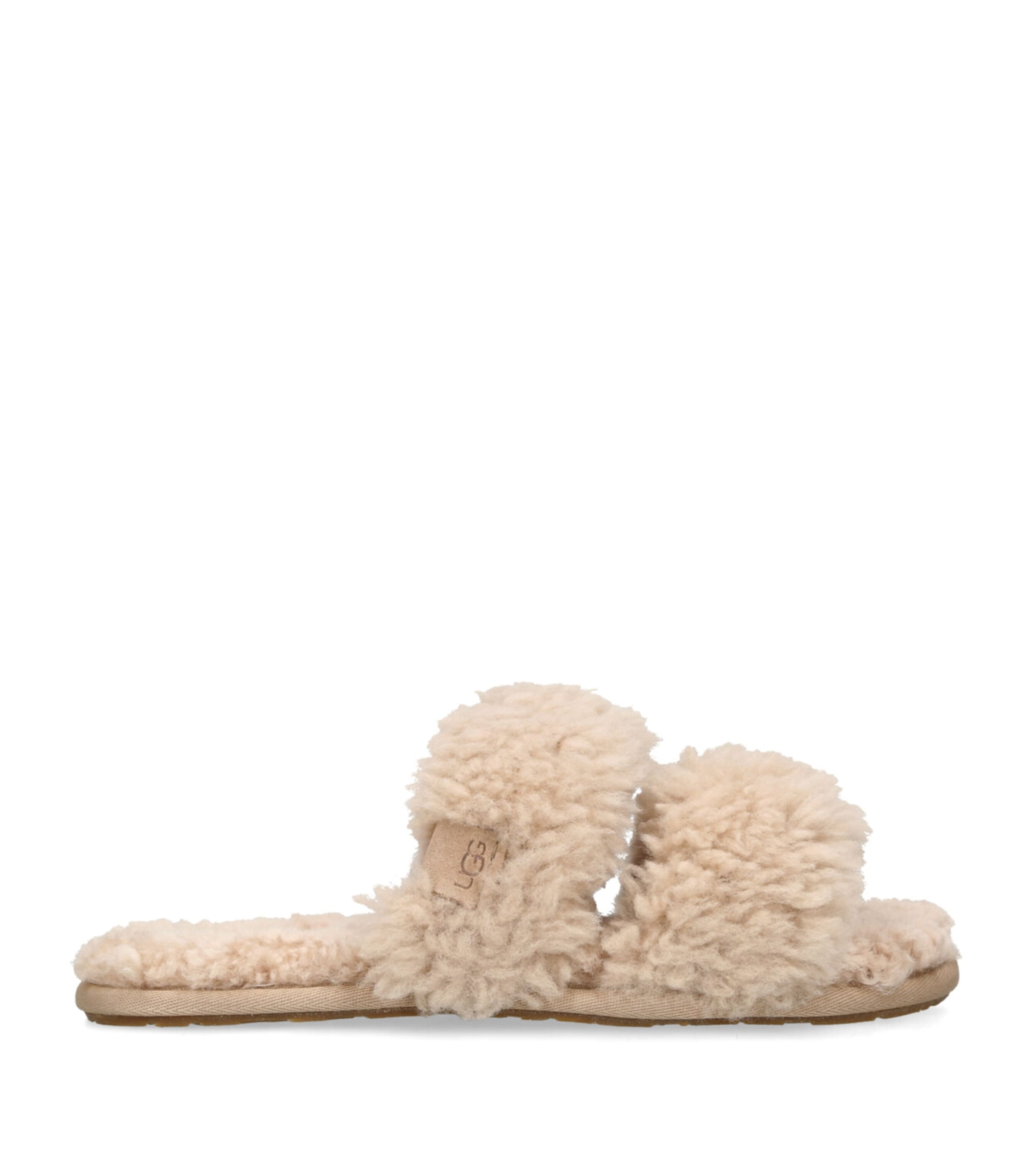 Ugg Maxi Curly Scuffetta Slippers In Beige