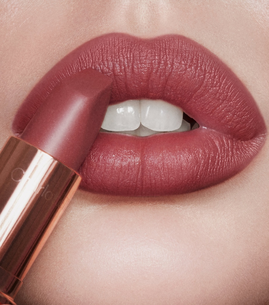 Matte Revolution Lipstick PILLOW TALK MEDIUM Image 2