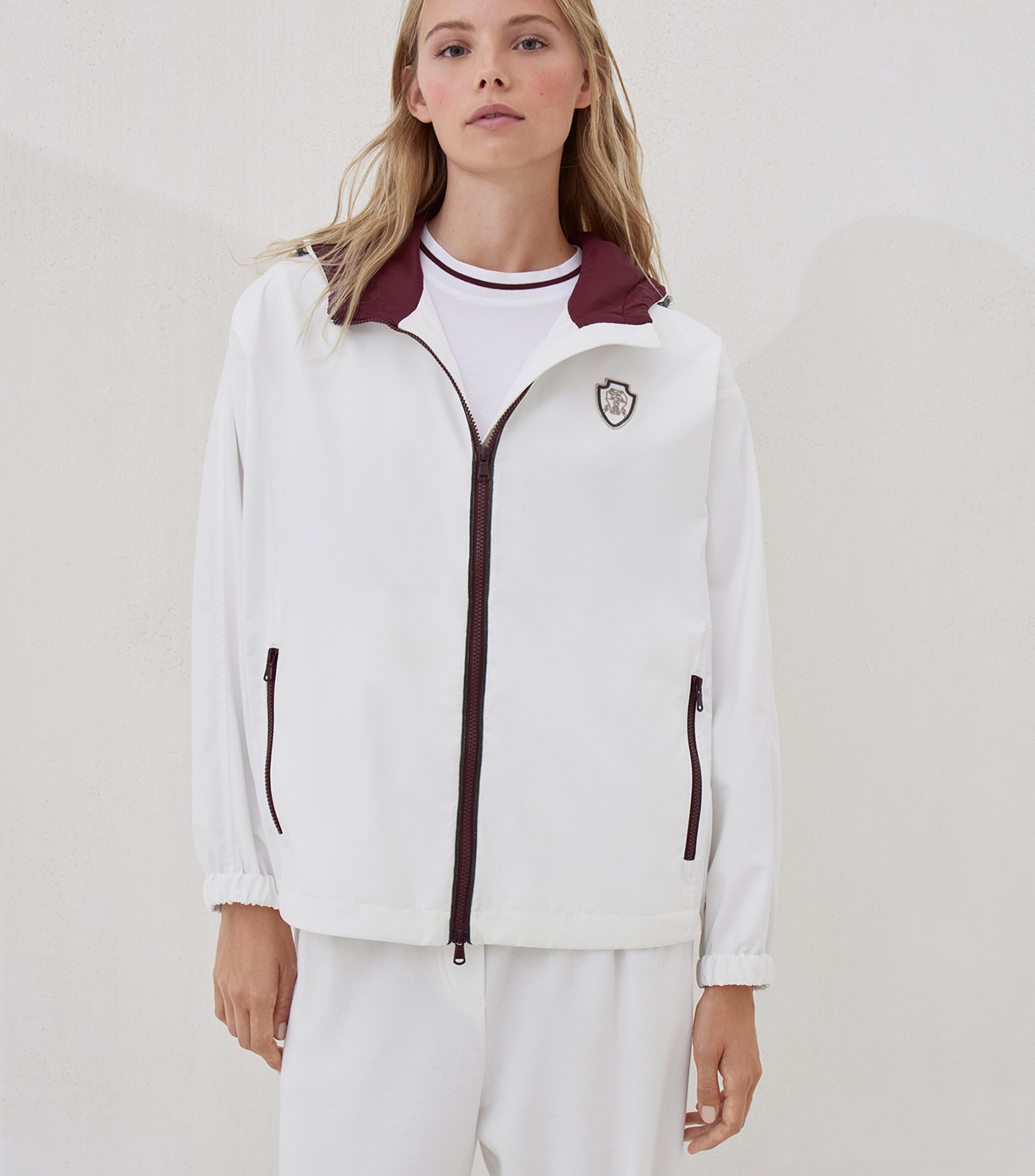 Nylon Hooded Jacket CGD57 Image 2