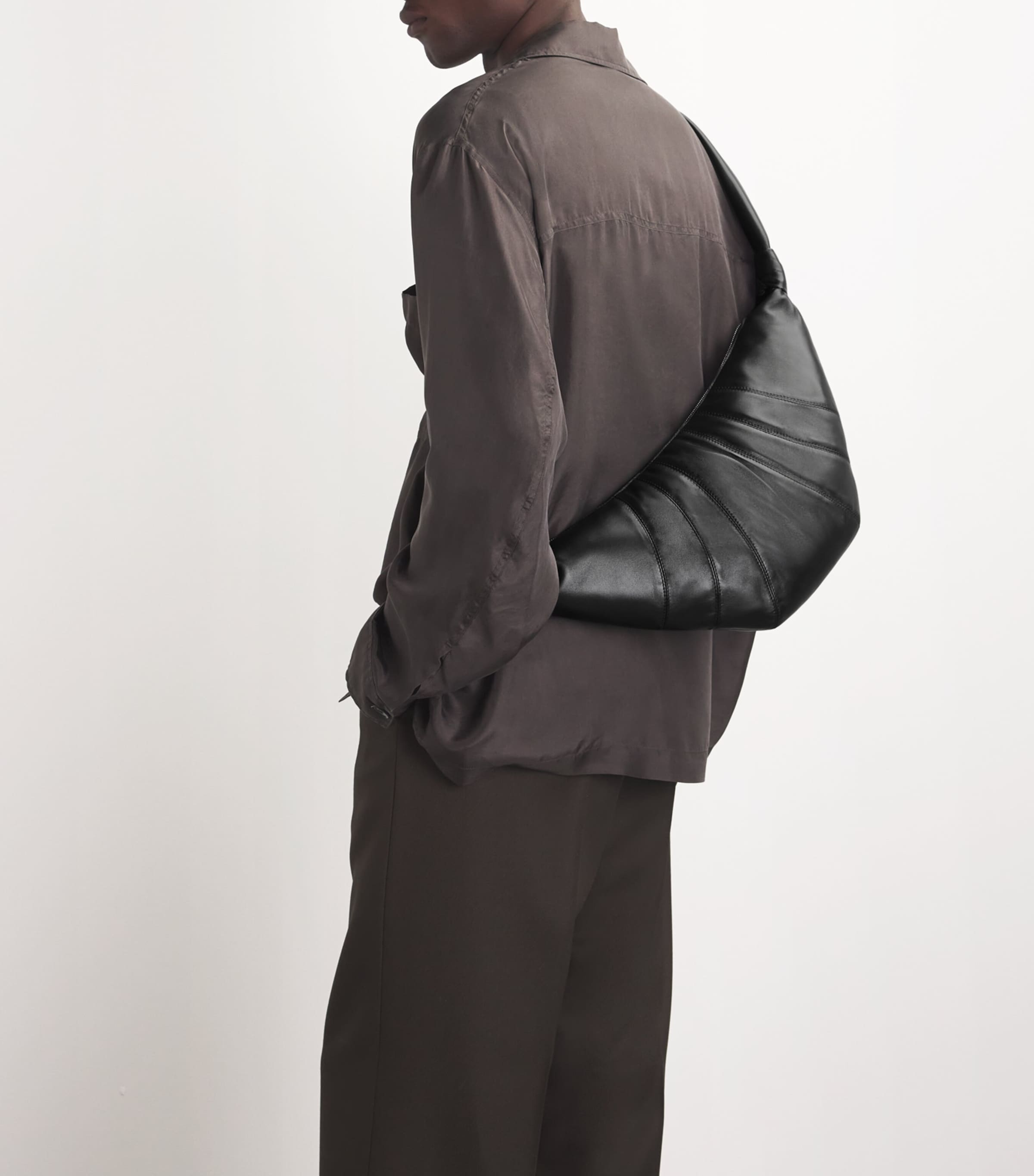 Medium Nappa Leather Croissant Bag BK999/BLACK Image 2