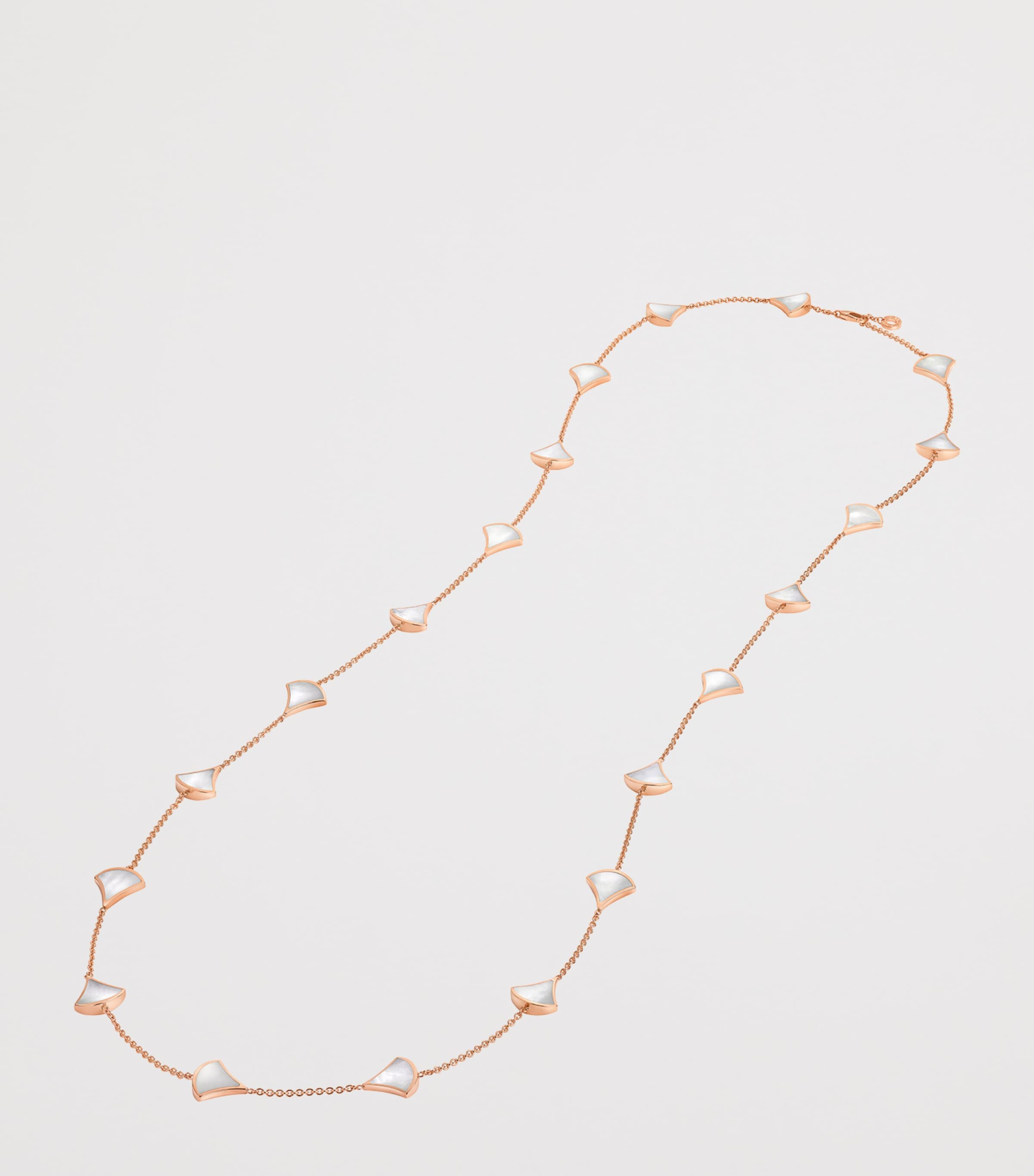 Bvlgari Rose Gold and Mother-of-Pearl Divas’ Dream Necklace Rose Gold Image 2