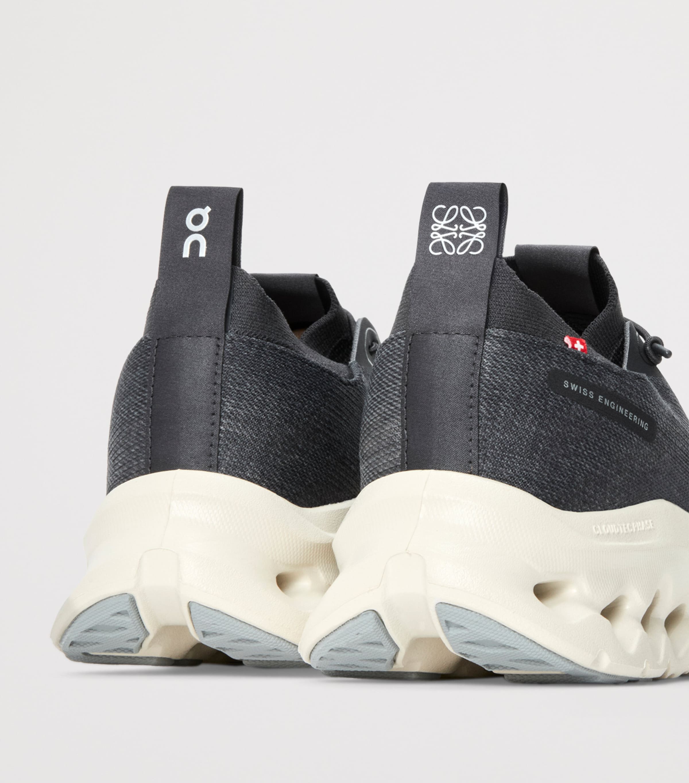 【美品】LOEWE x ONスニーカー Cloudtilt Slate Grey Buy Loewe x ON Cloudtilt 'Slate Grey' - M929282X15 1300 | GOAT