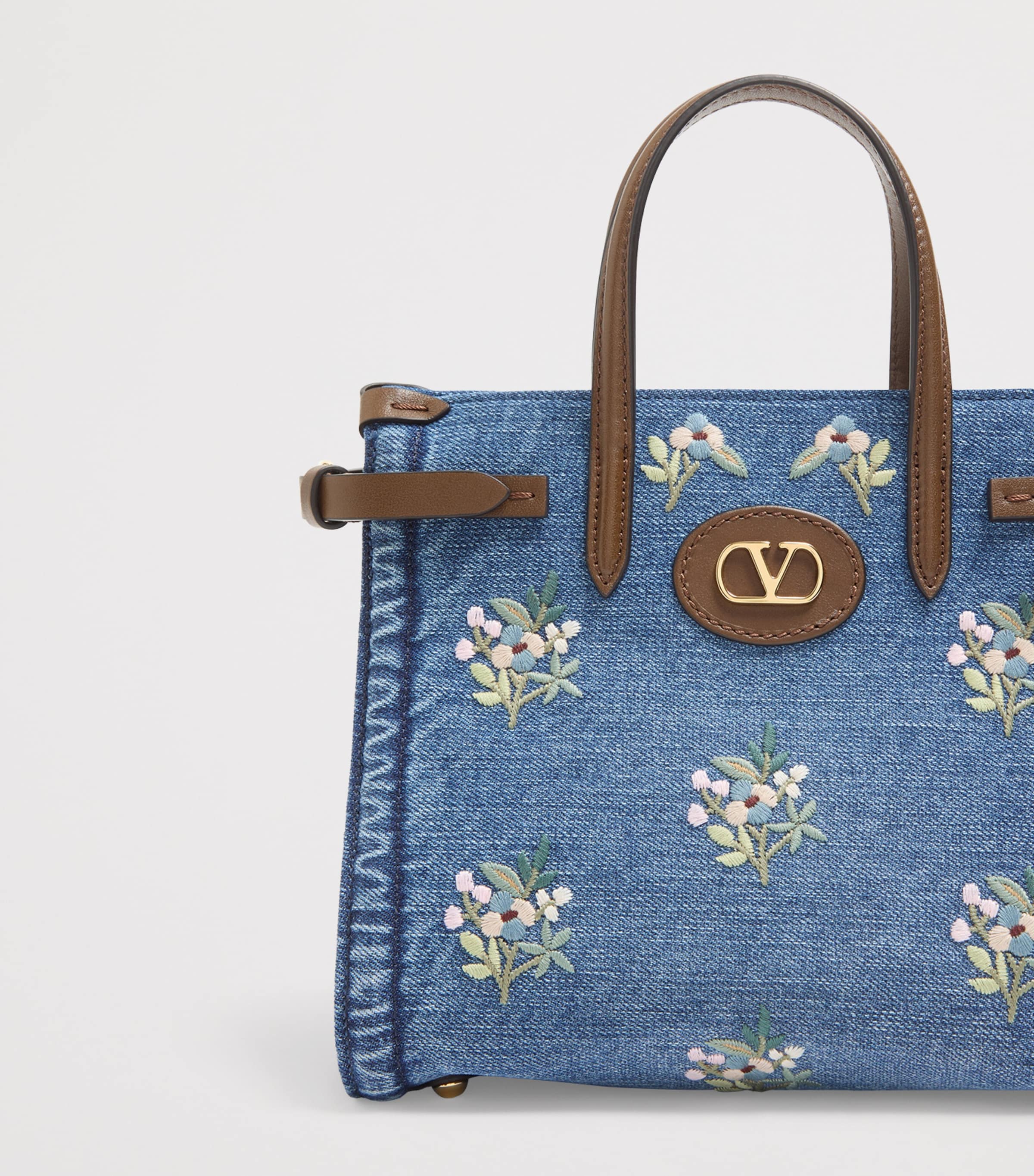 Valentino Garavani Small Embroidered Antibes Top-Handle Bag Axm Image 6