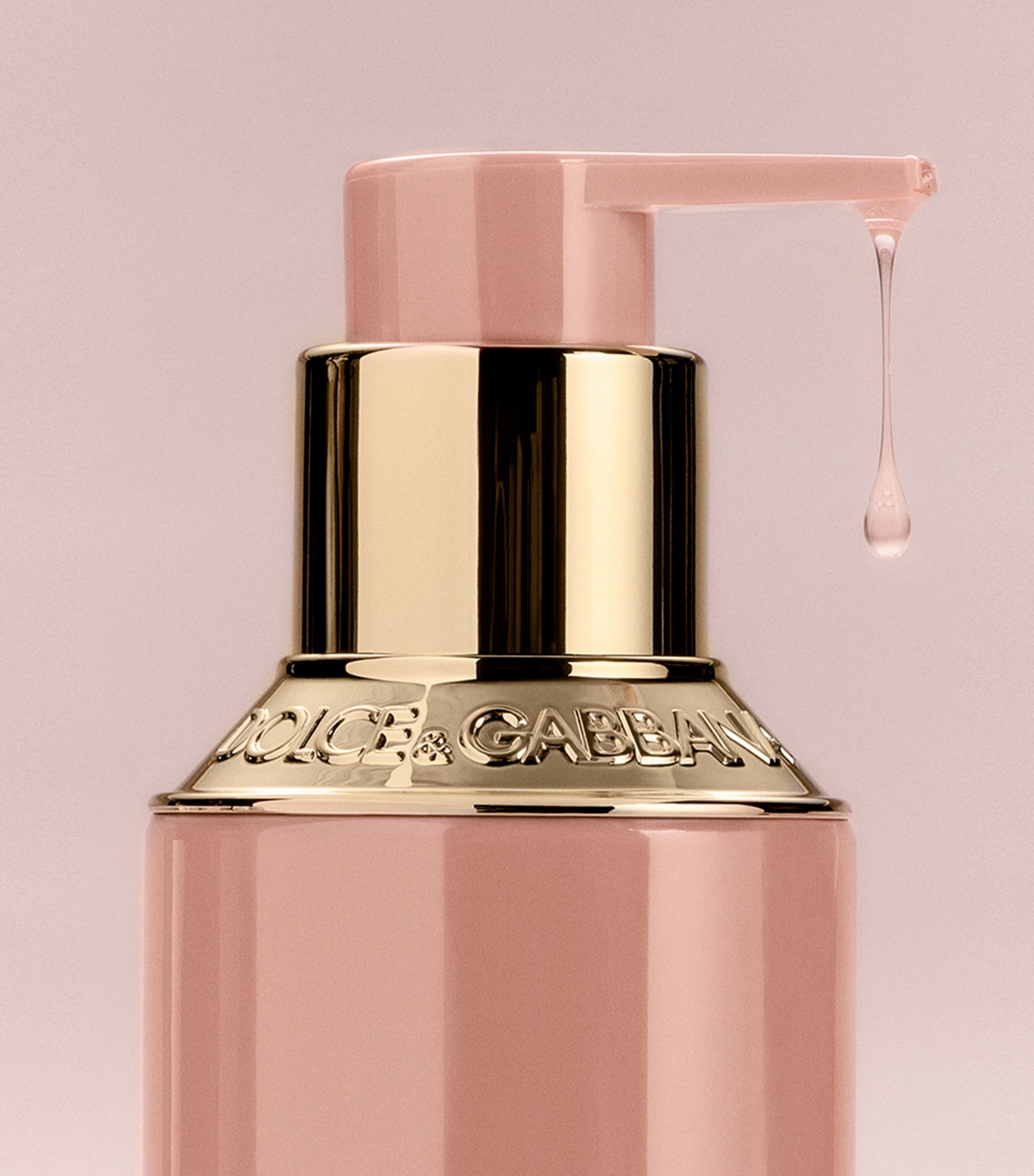 Dolce&Gabbana Glow-Refresh Basil Cleanser (150ml) Image 3