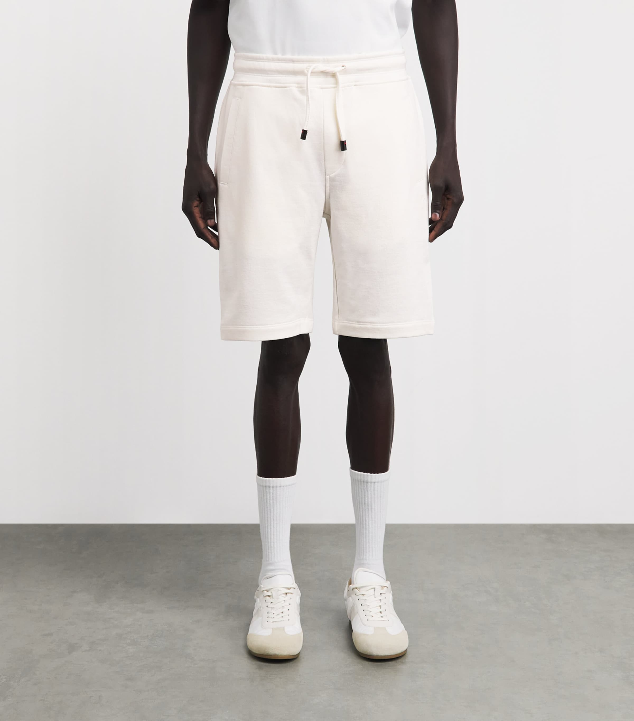 Isaia Drawstring Sweatshorts In White
