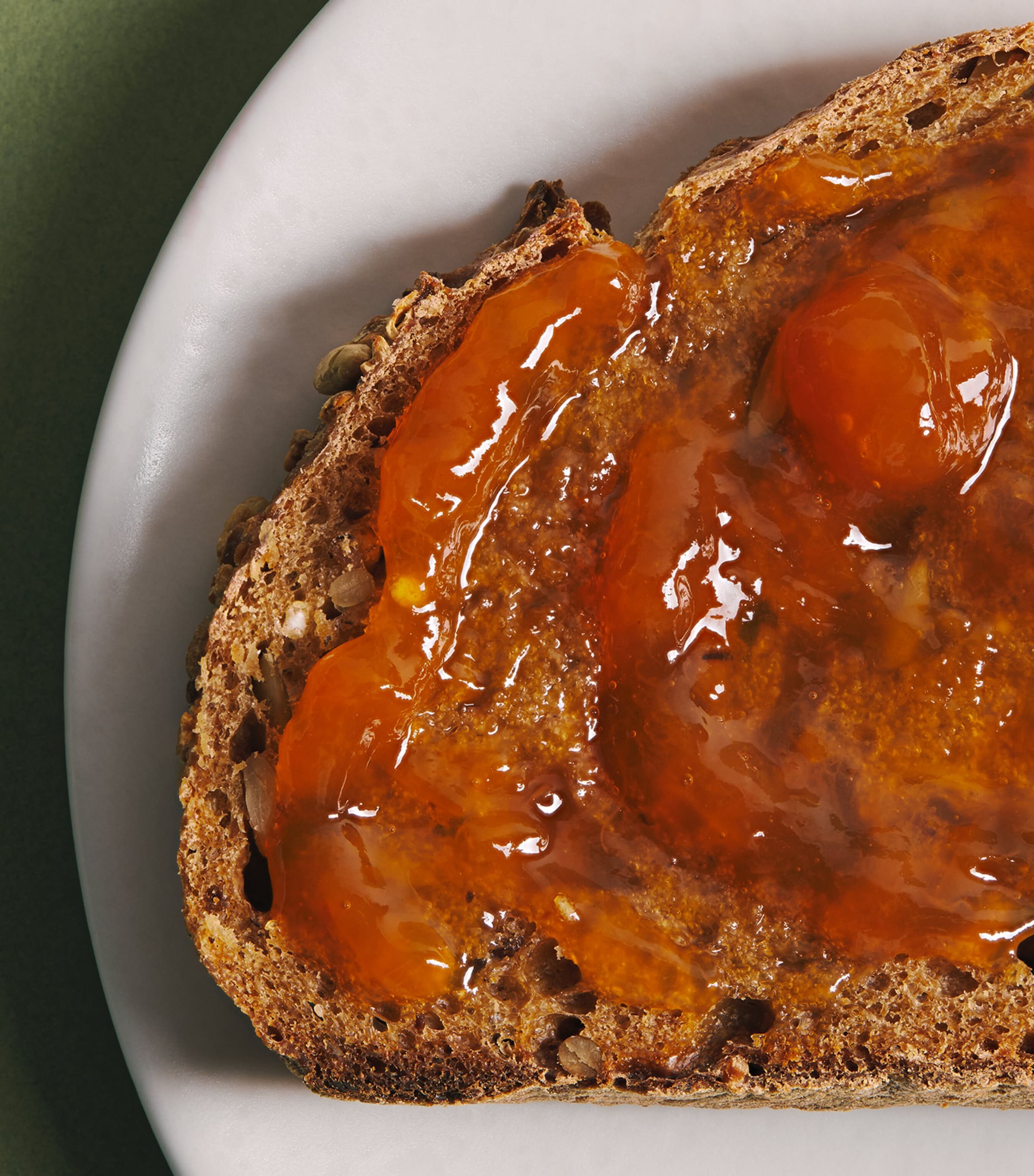 Harrods Apricot & Almond Jam (280g) Image 2