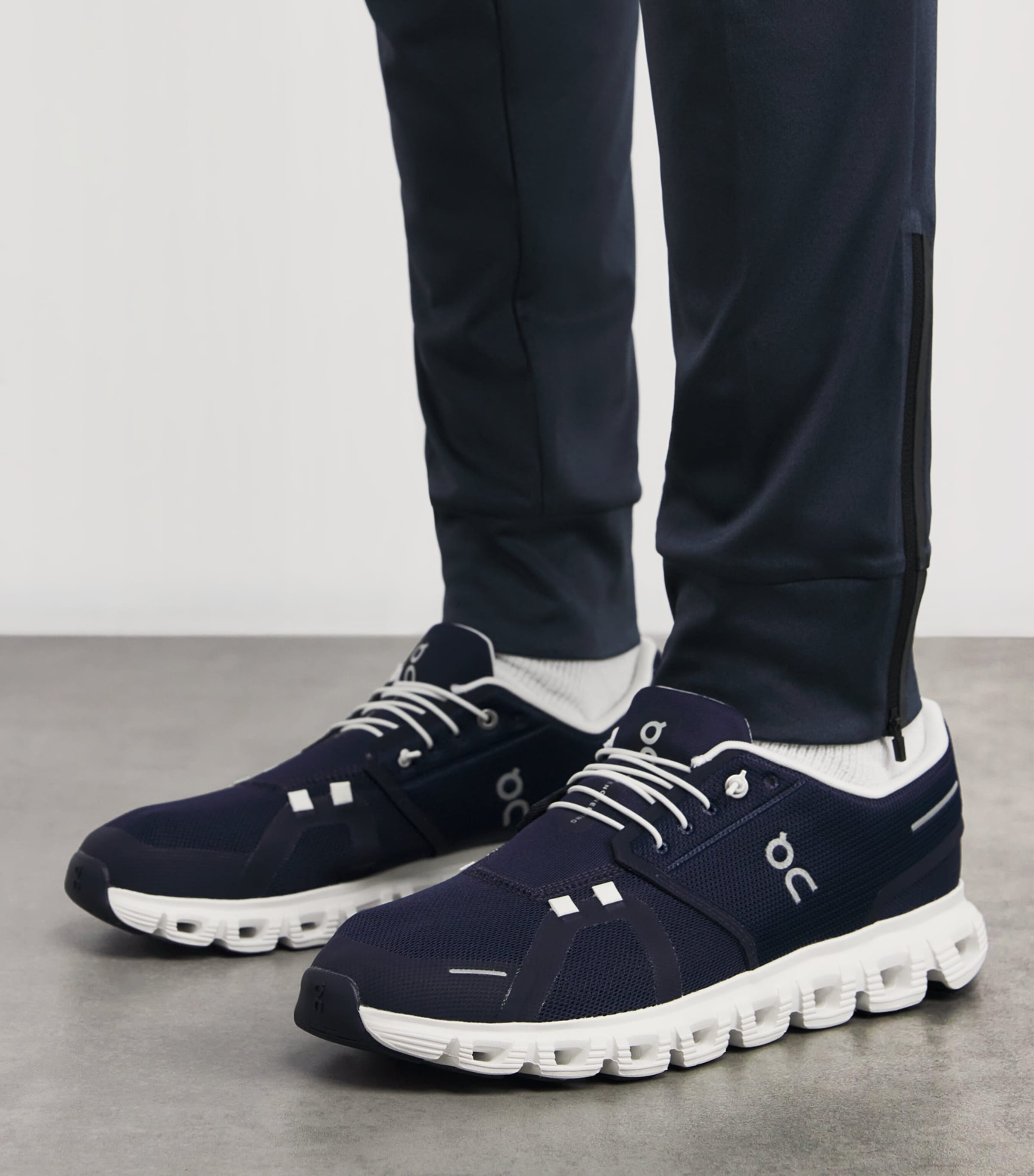On Navy Cloud 6 Trainers | Harrods US