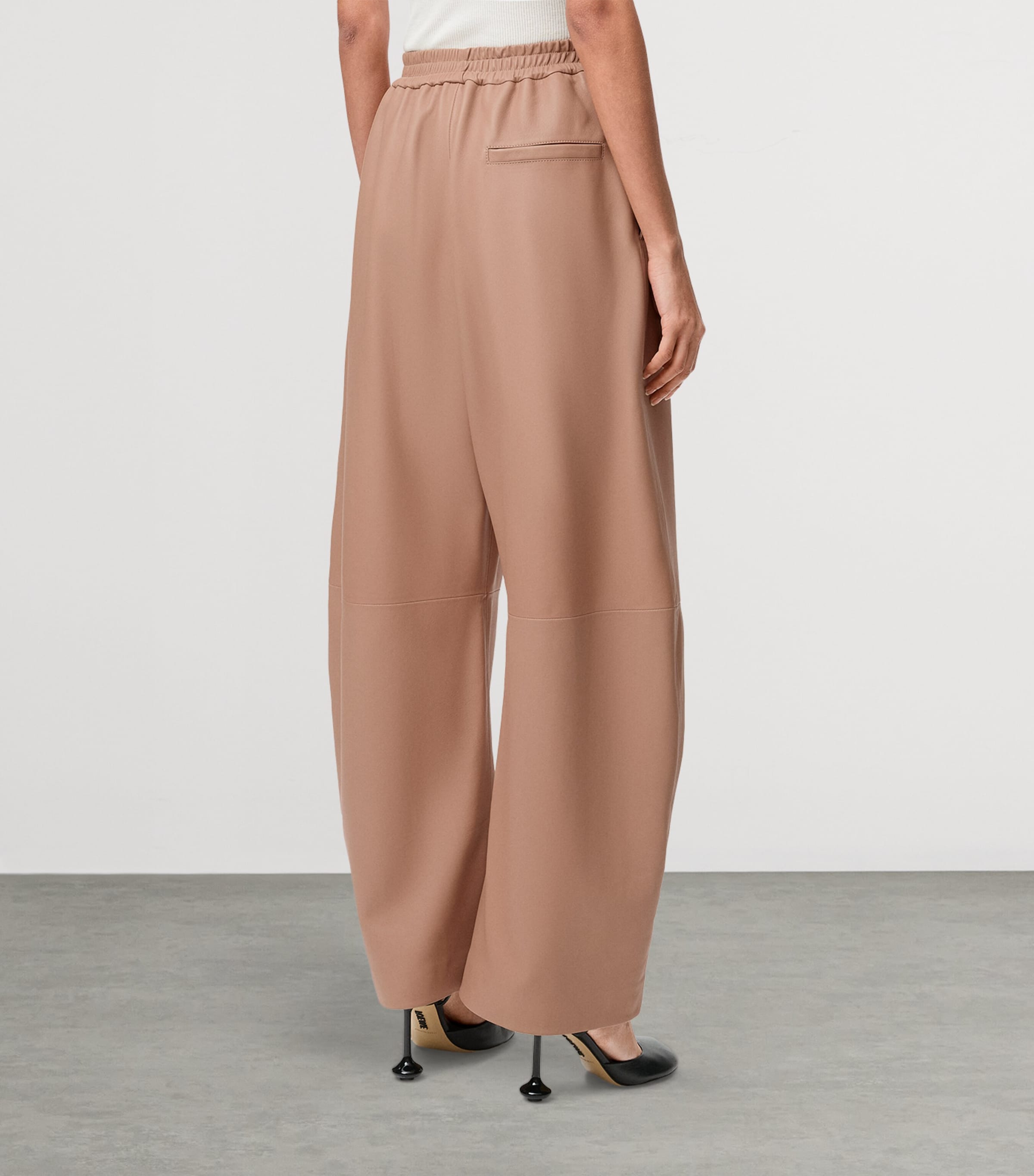 Leather Barrel Trousers BEIGE Image 4